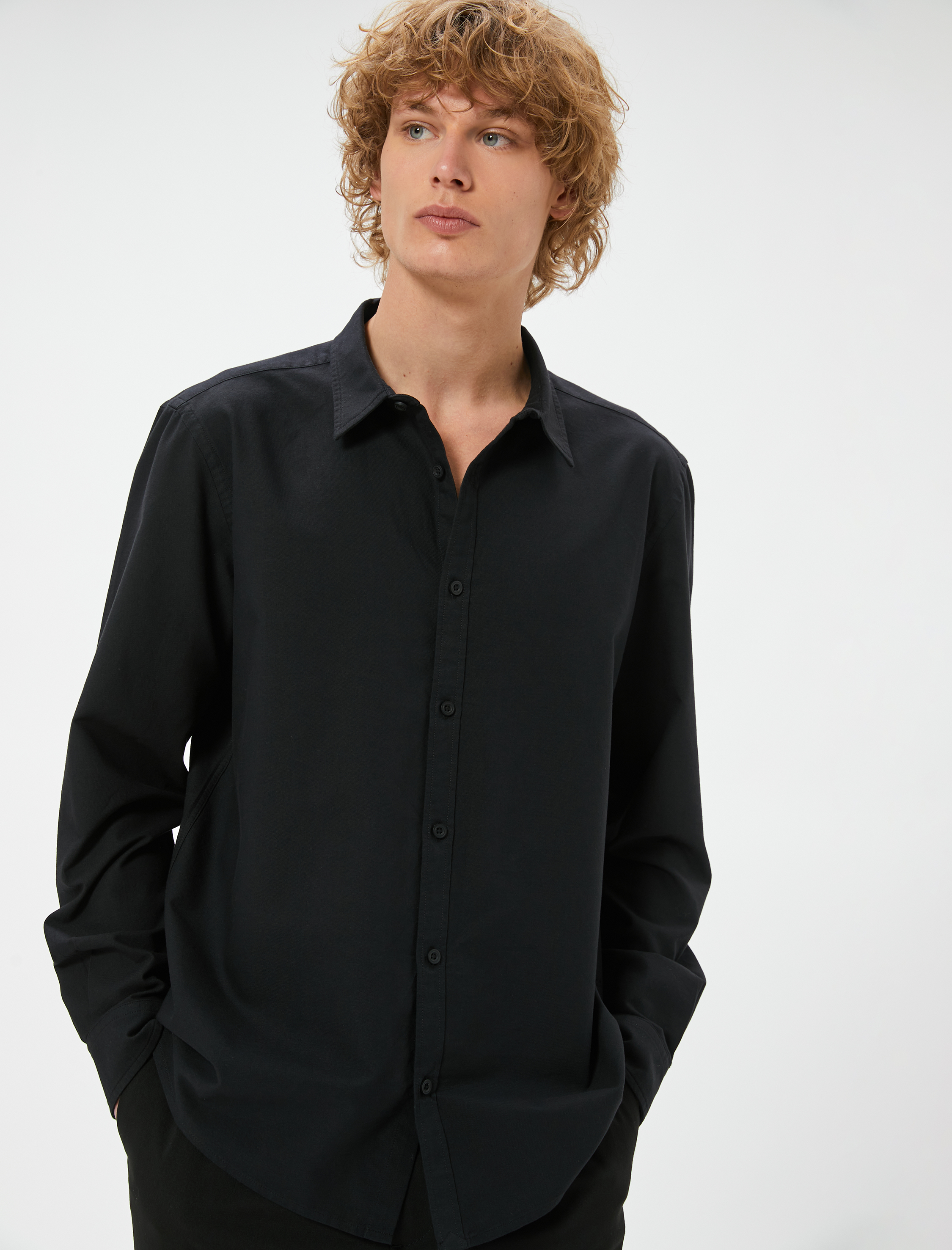   Basic Gömlek Klasik Yaka Düğmeli Uzun Kollu Pamuklu Regular Fit