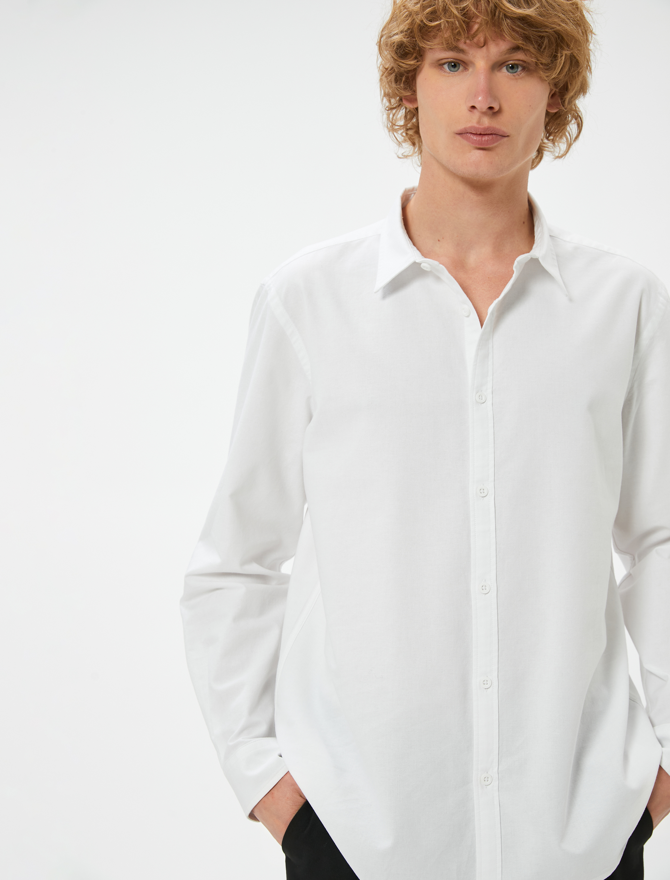   Basic Gömlek Klasik Yaka Düğmeli Uzun Kollu Pamuklu Regular Fit