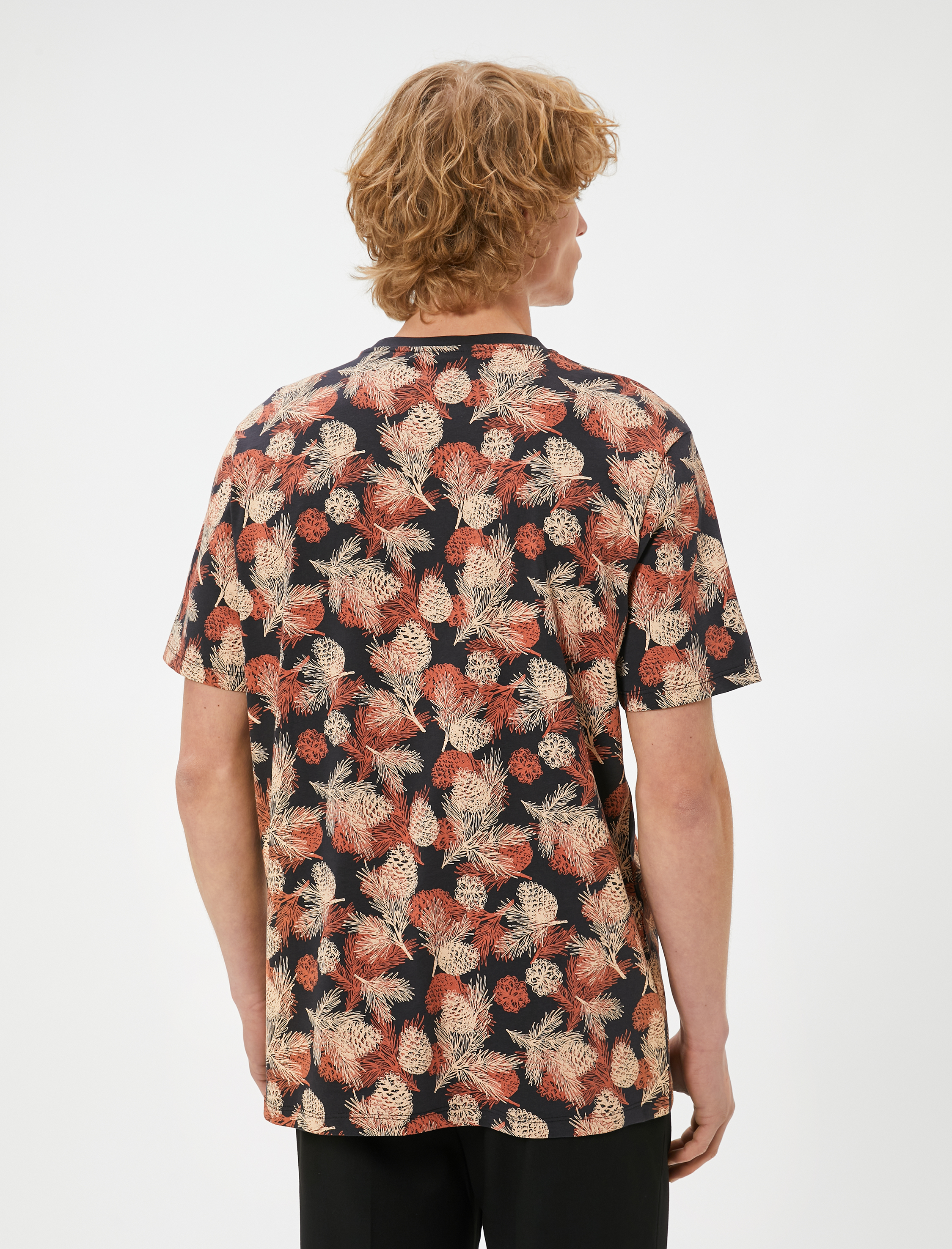   Yaprak Baskılı Tişört Bisiklet Yaka Kısa Kollu Pamuklu