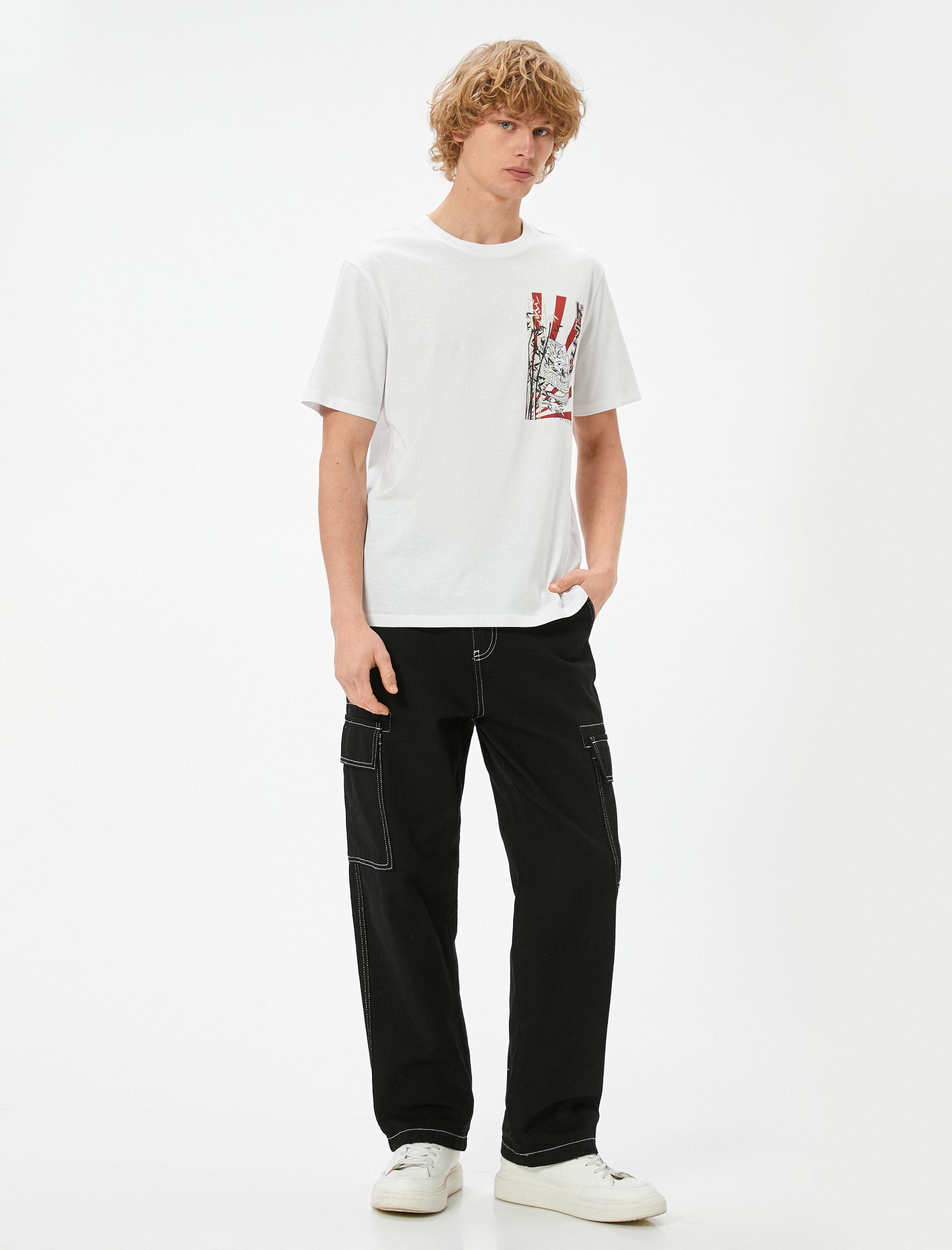   Uzakdoğu Baskılı Tişört Bisiklet Yaka Kısa Kollu Pamuklu