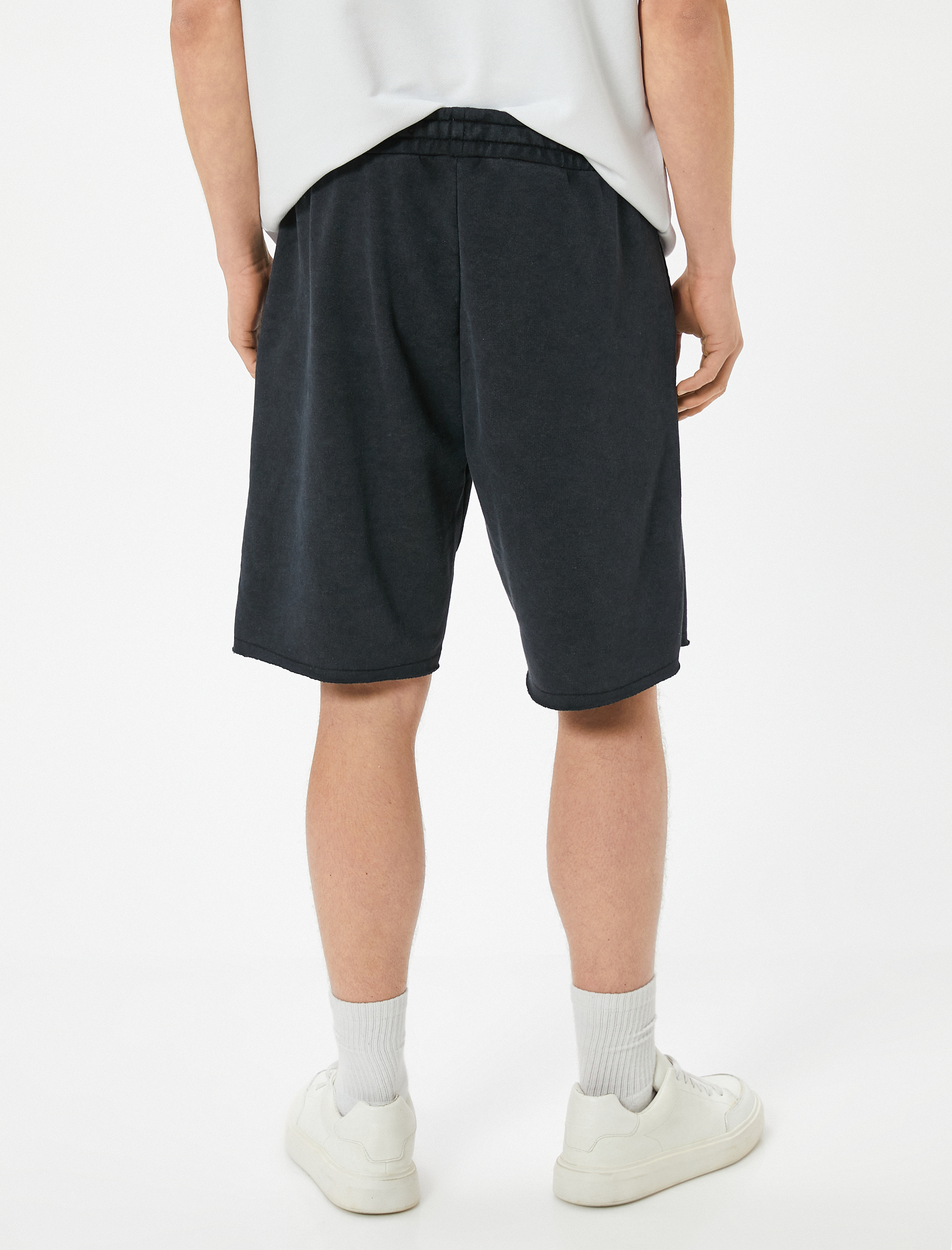   Oversize Şort Bermuda Yıkamalı Beli Bağcıklı Cepli