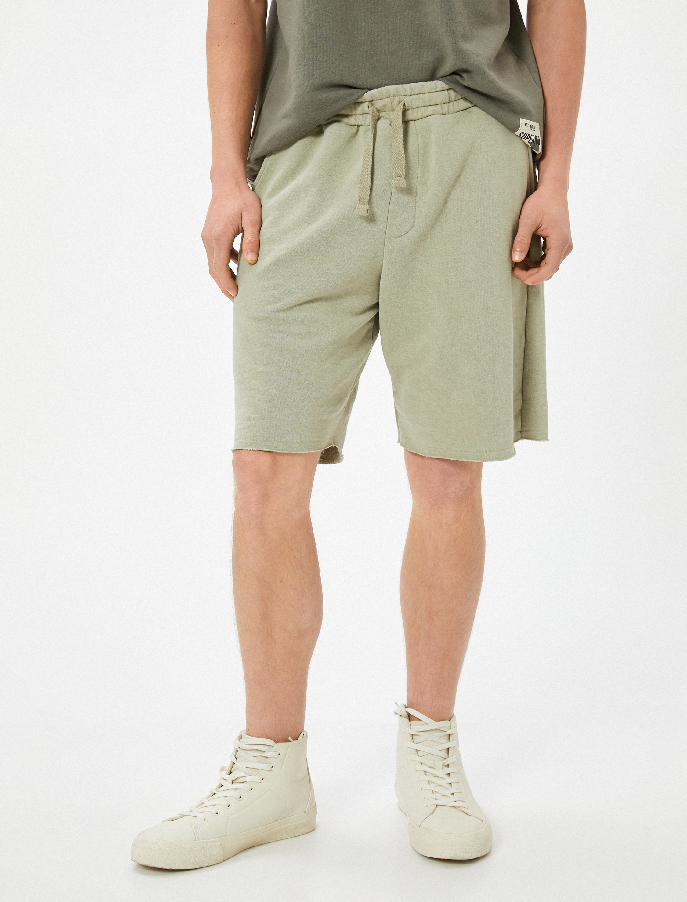 Oversize Şort Bermuda Yıkamalı Beli Bağcıklı Cepli