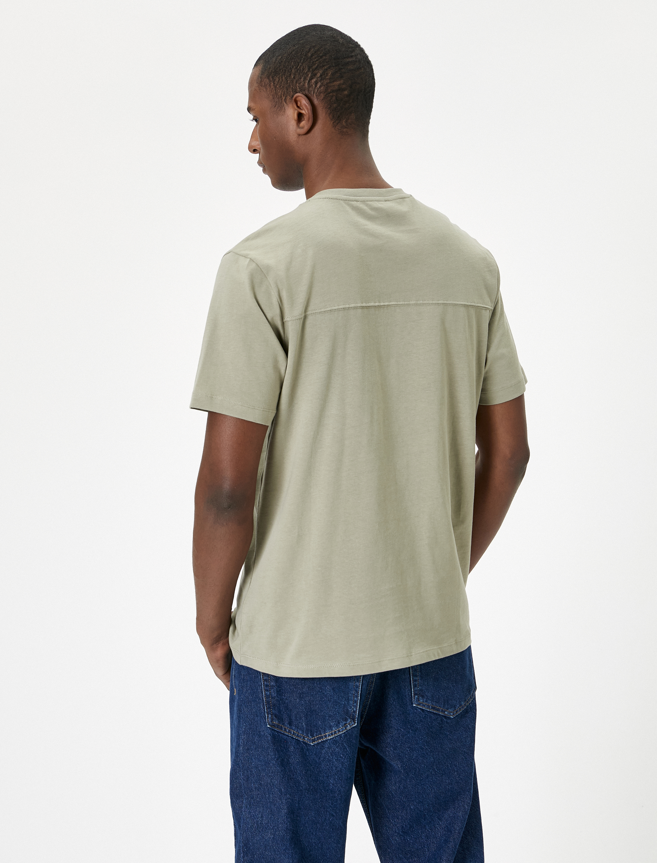   Basic Tişört Cep Detaylı Bisiklet Yaka Kısa Kollu Pamuklu