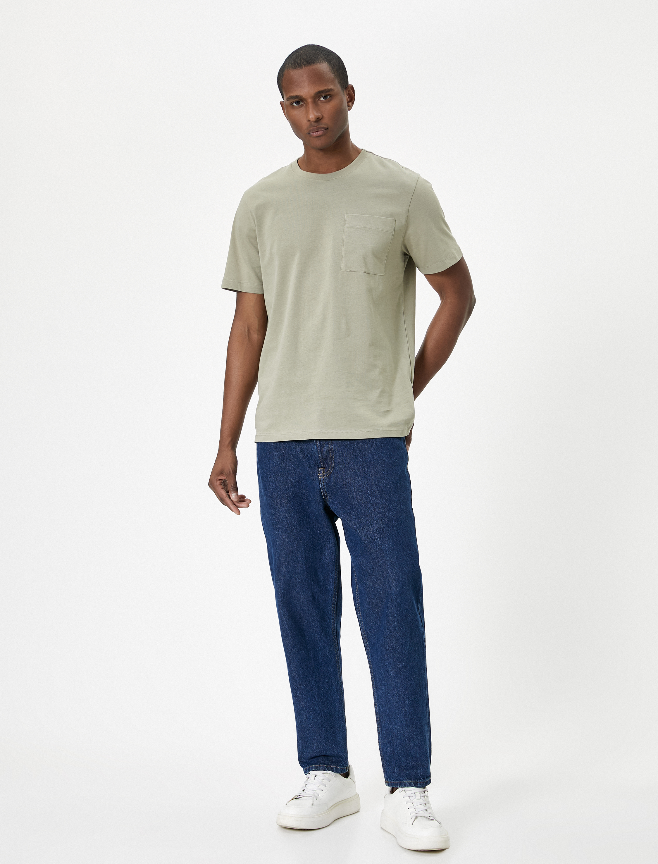   Basic Tişört Cep Detaylı Bisiklet Yaka Kısa Kollu Pamuklu