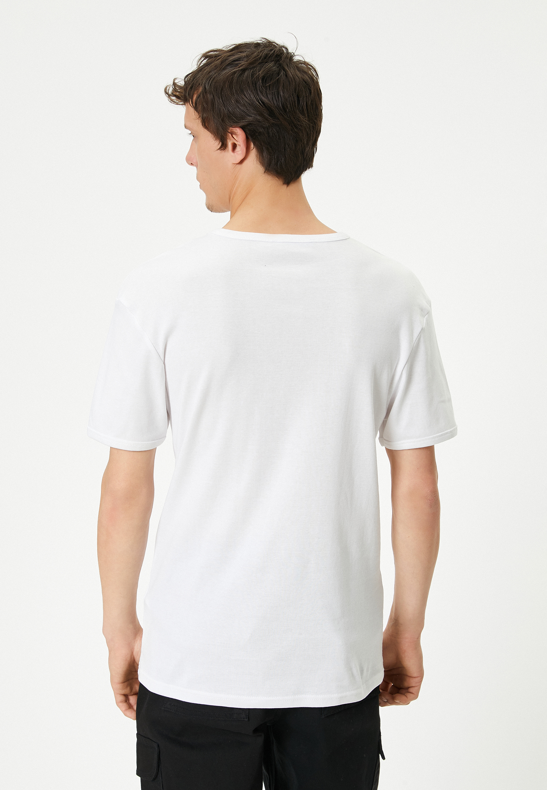 Basic Tişört Slim Fit Bisiklet Yaka Kısa Kollu Pamuklu