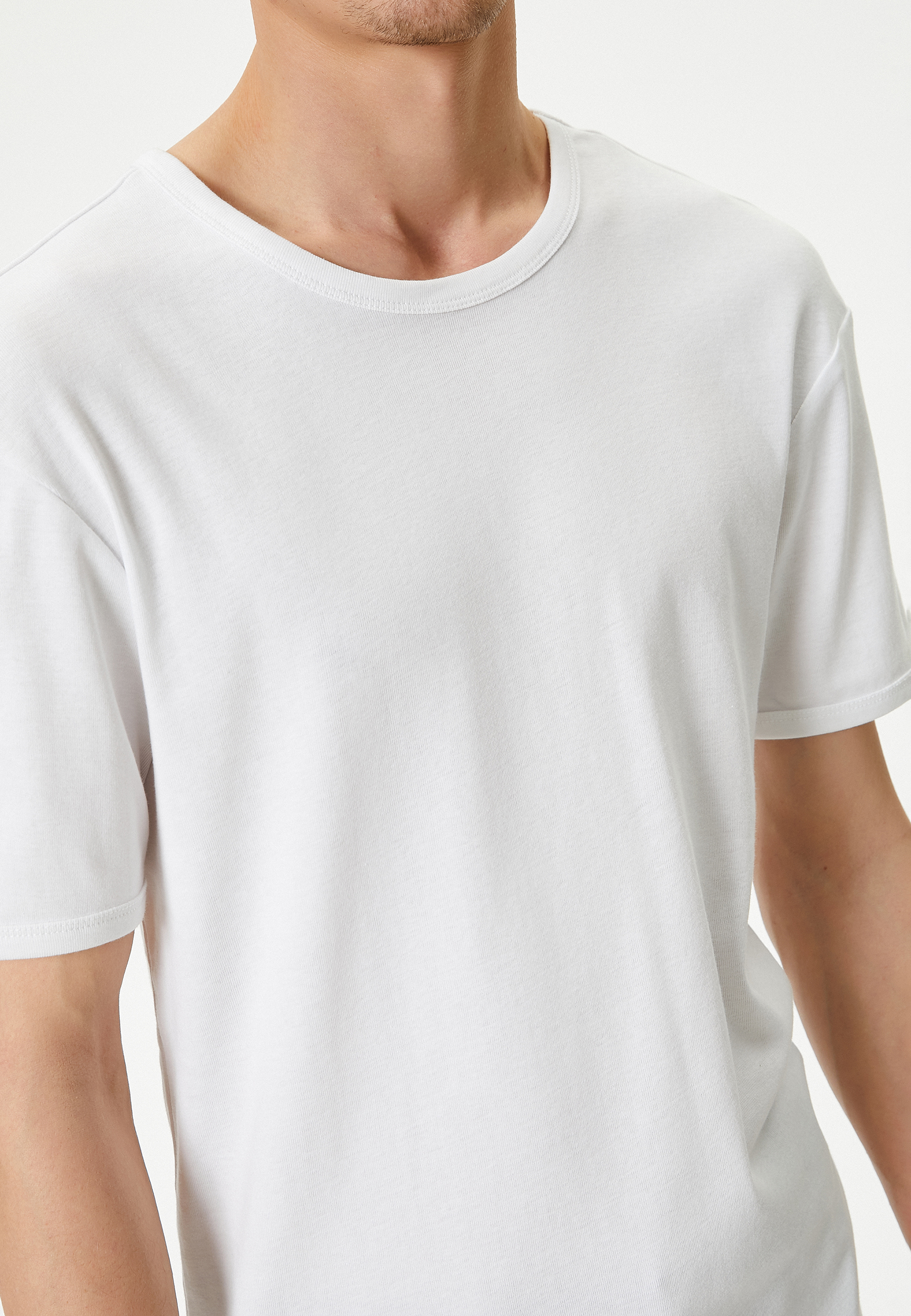 Basic Tişört Slim Fit Bisiklet Yaka Kısa Kollu Pamuklu
