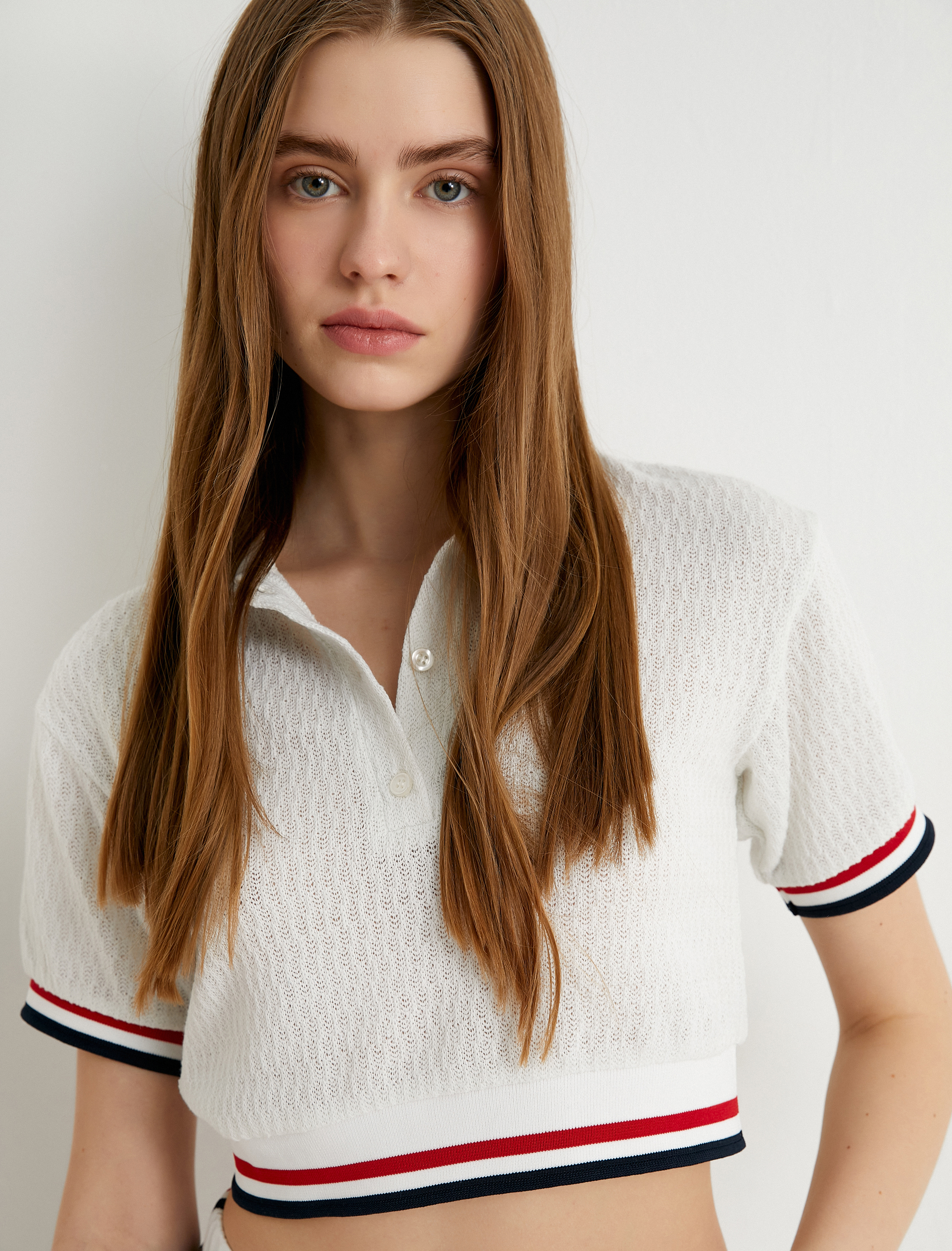 Crop Polo Yaka Triko Tişört  Düğmeli Çizgi Detaylı