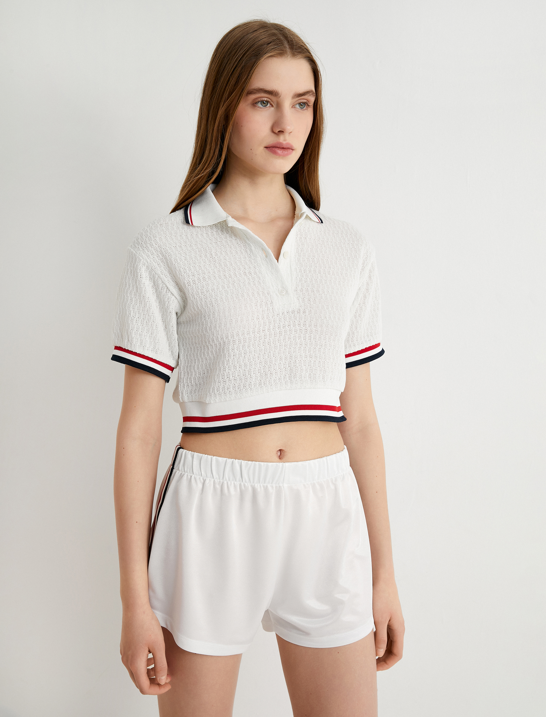 Crop Polo Yaka Triko Tişört  Düğmeli Çizgi Detaylı
