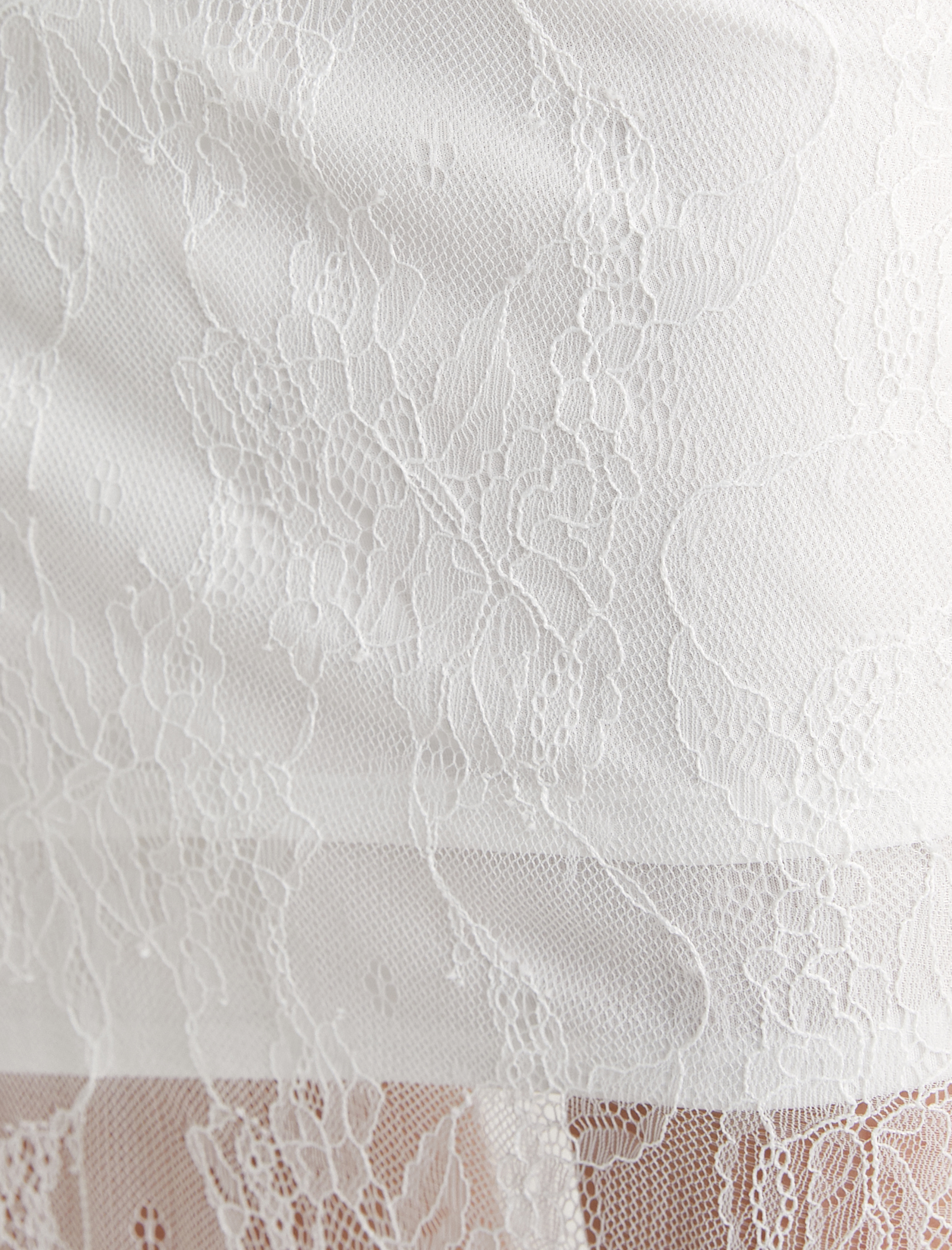   Midi Dantel Etek Asimetrik Kesim