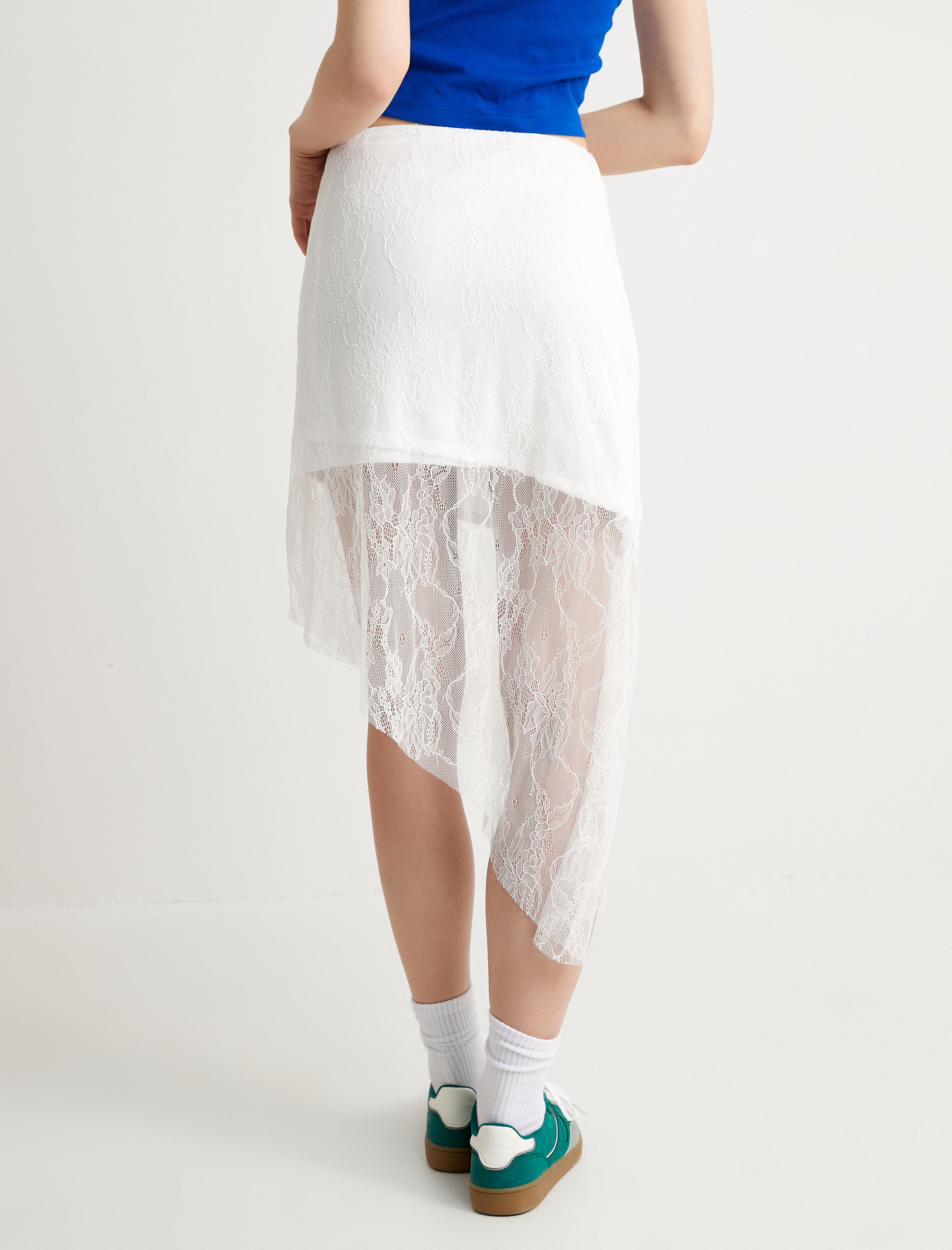   Midi Dantel Etek Asimetrik Kesim