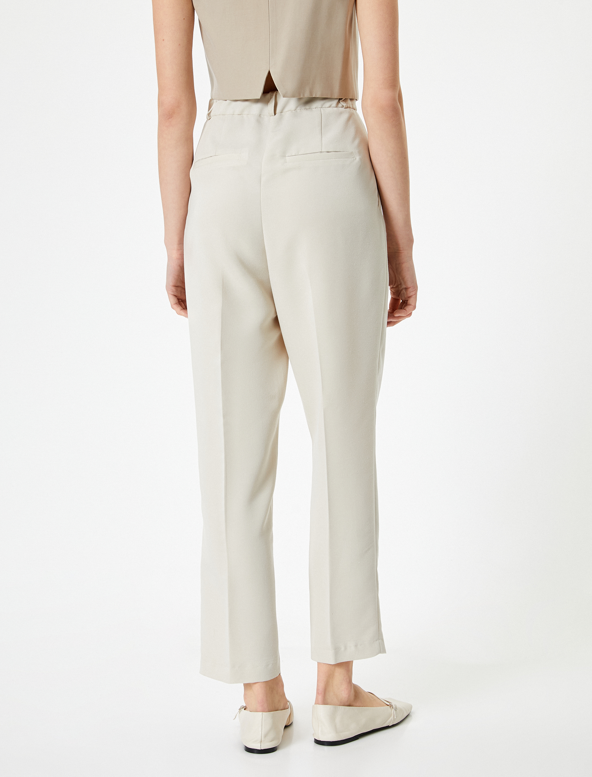   Havuç Pantolon Kemer Detaylı Yüksek Bel Pileli Modal Karışımlı