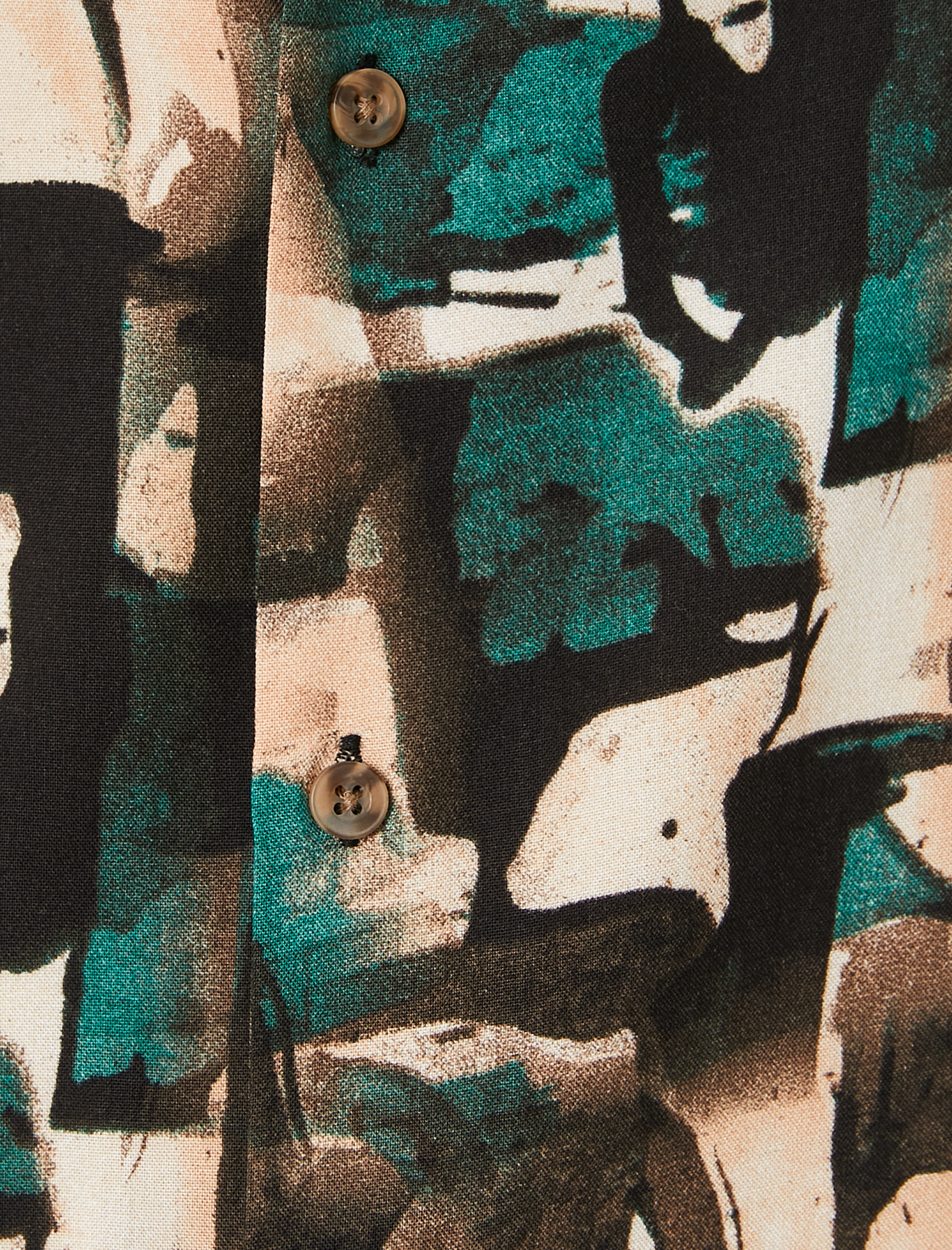   Soyut Desenli Gömlek Kısa Kollu Devrik Yaka Viskon Kumaş Regular Fit