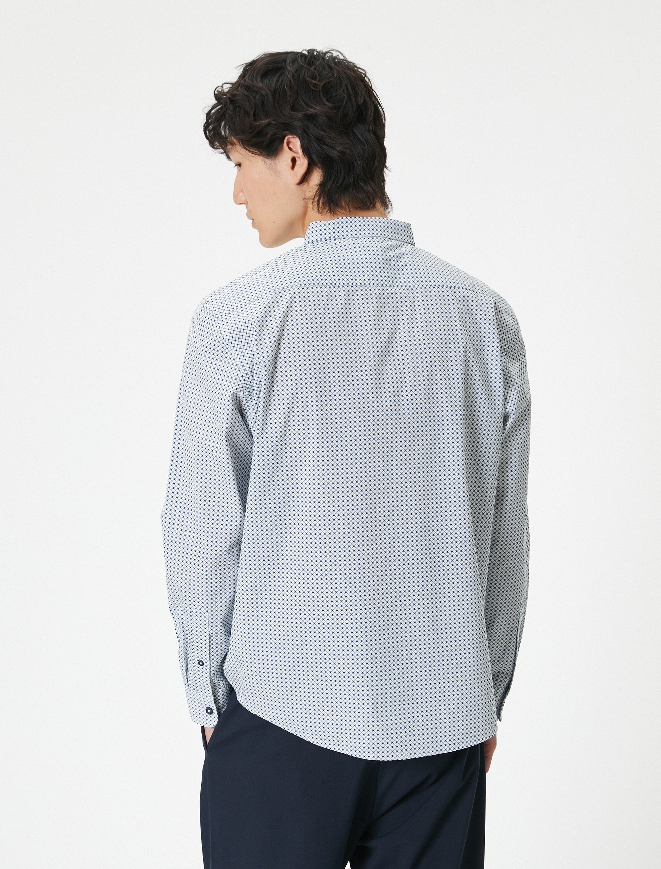   Basic Gömlek Klasik Yaka Düğmeli Uzun Kollu  Regular Fit