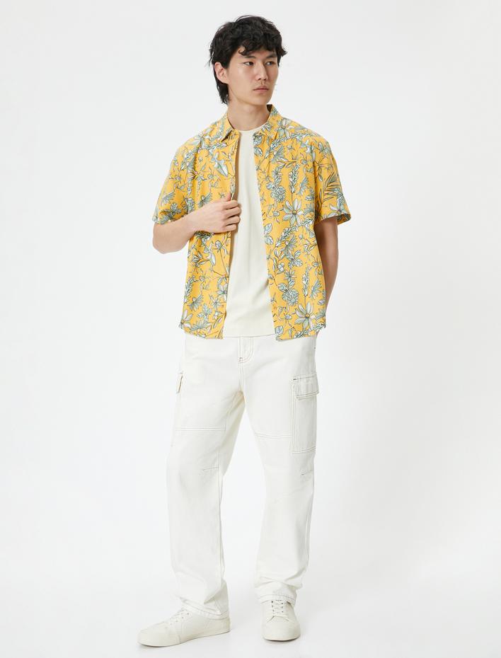  Çiçekli Gömlek Desenli Kısa Kollu Klasik Yaka Düğmeli  Regular Fit