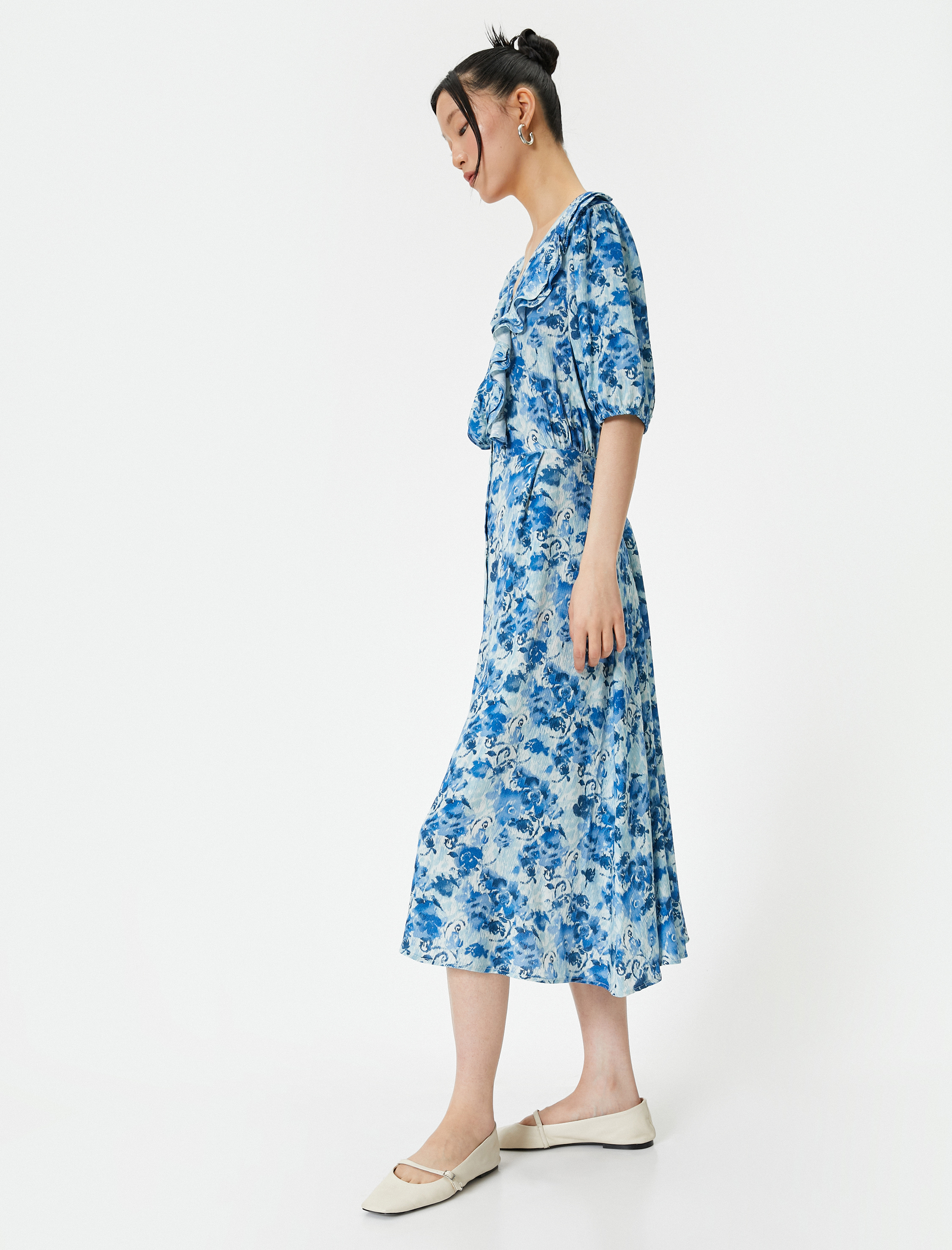   Maksi Çiçekli Elbise Kısa Balon Kol Düğmeli V Yaka