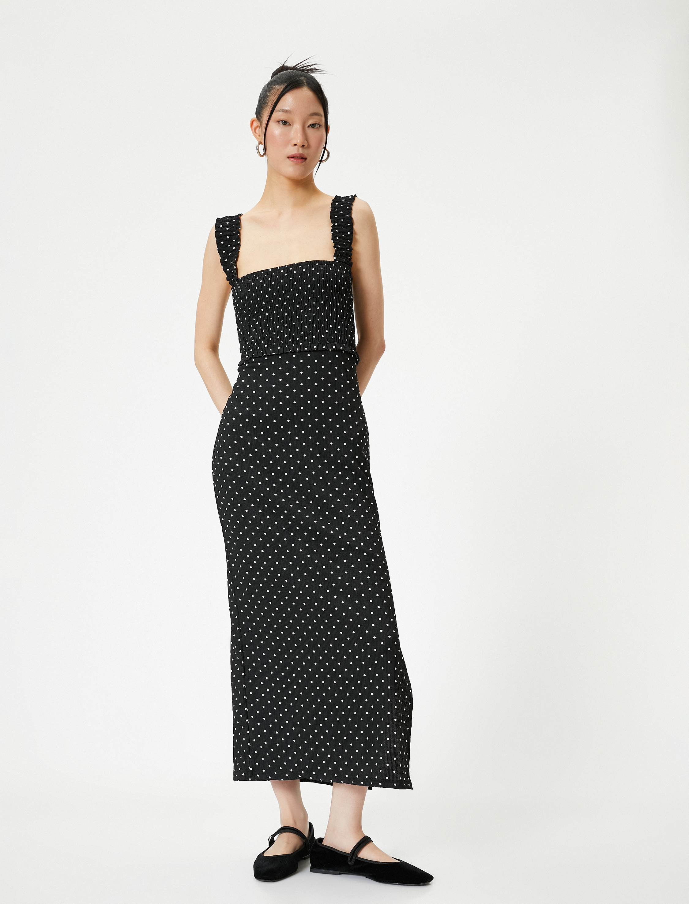   Uzun Puantiyeli Elbise Fırfırlı Askılı Bürümcük