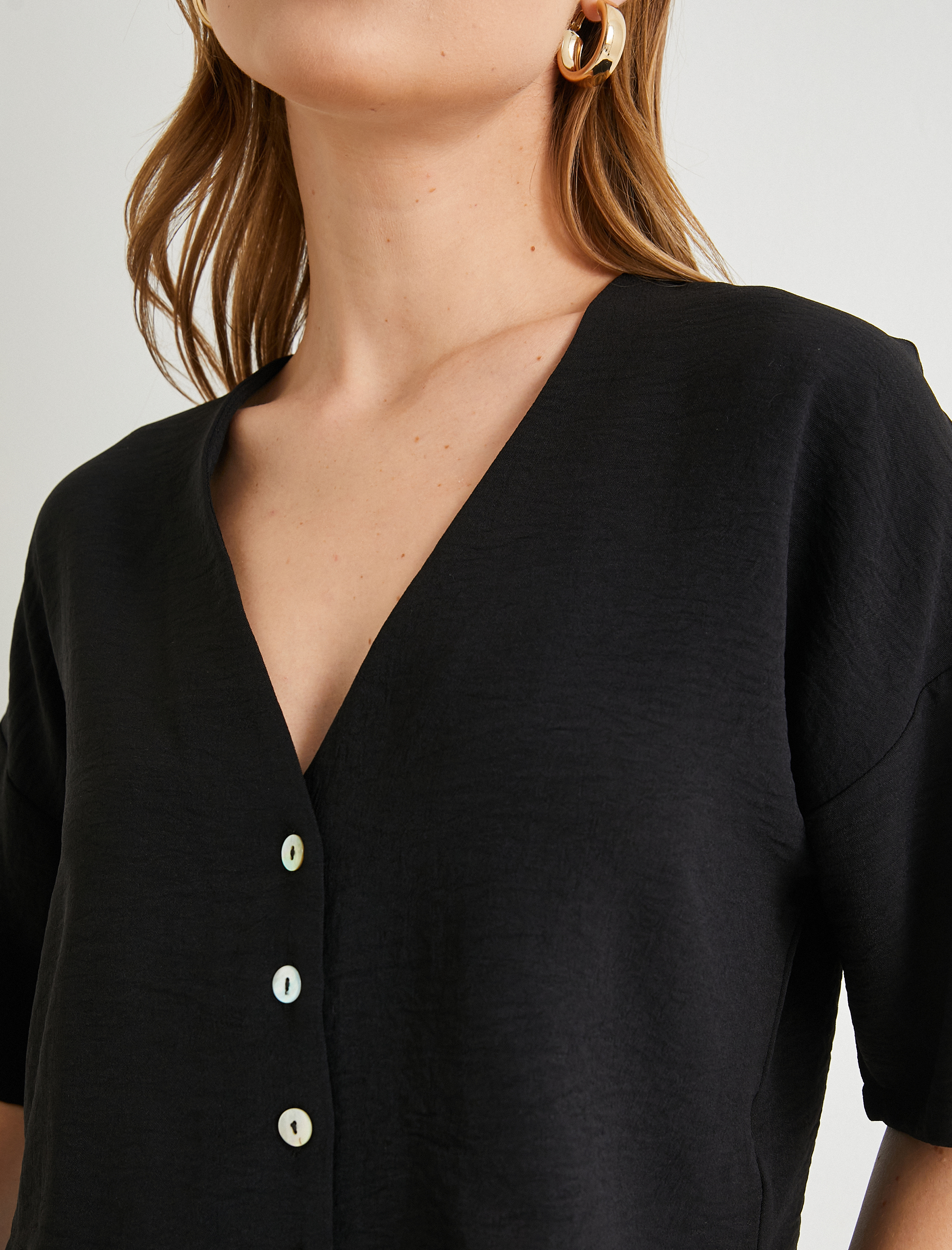 Crop Gömlek Kısa Kollu Düğmeli V Yaka