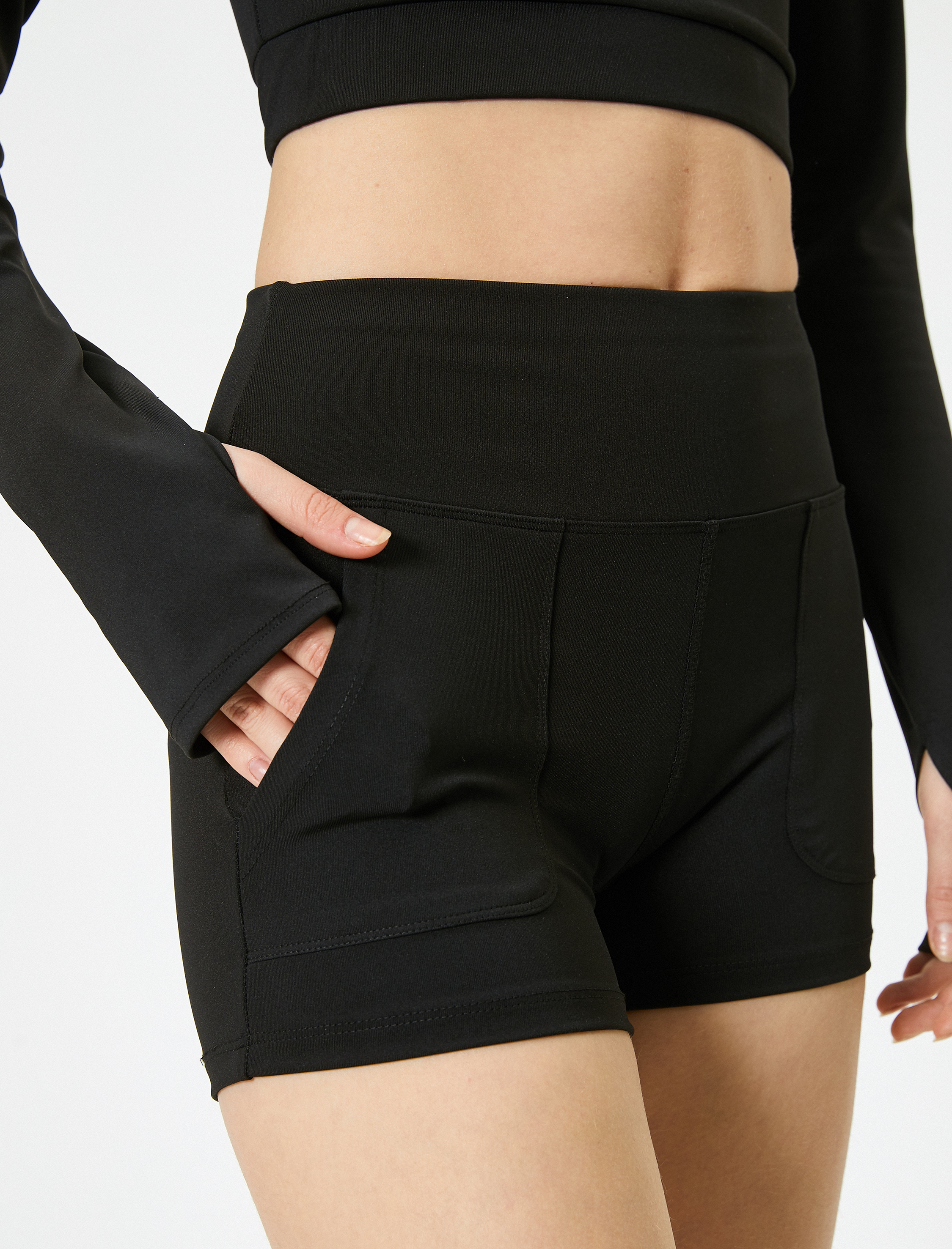   Cepli Ekstra Mini Spor Şort