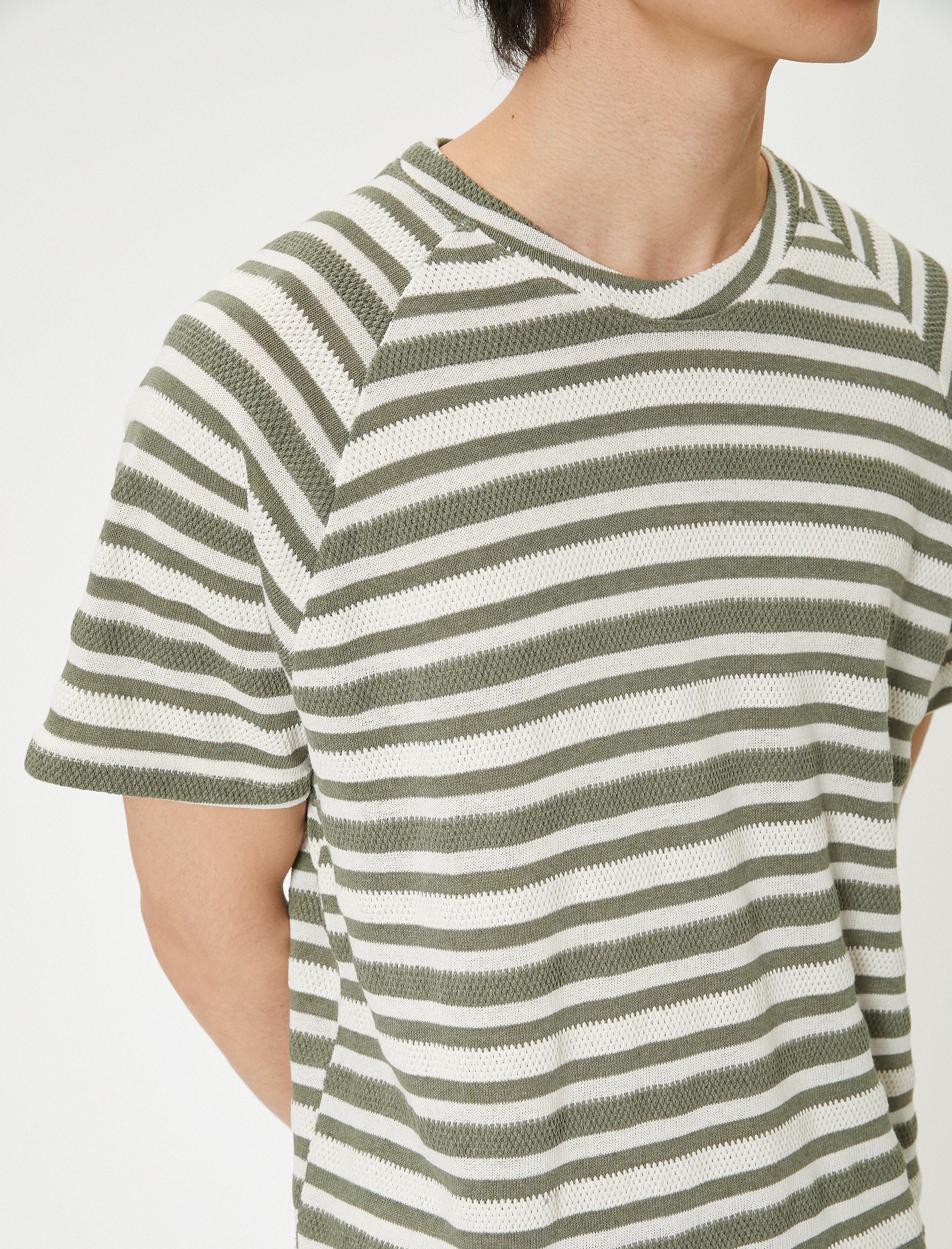   Bisiklet Yaka Tişört Kısa Kollu Dokulu