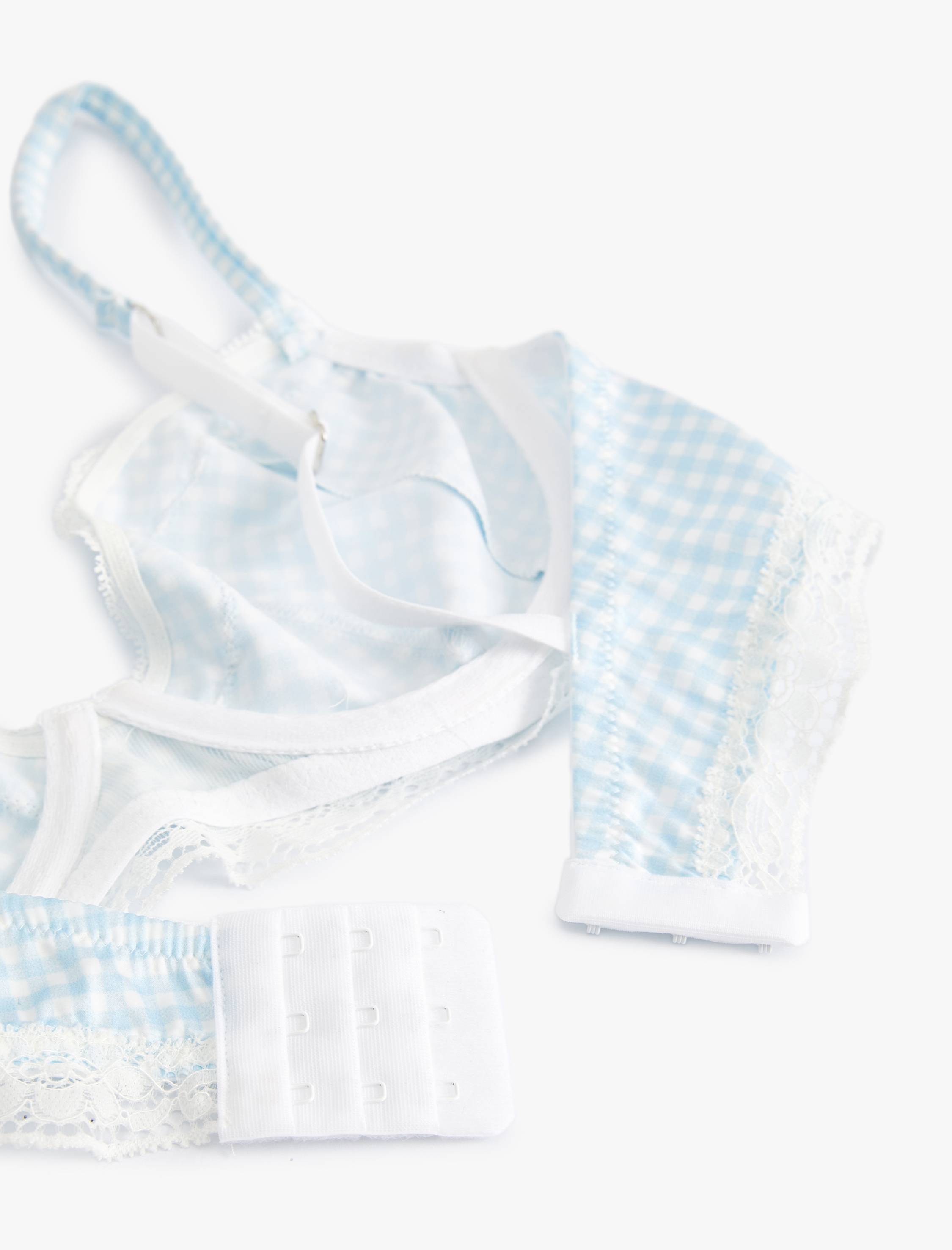 Dolgusuz Balenli Sütyen Dantelli Kaplı Çiçek Fiyonk Detaylı