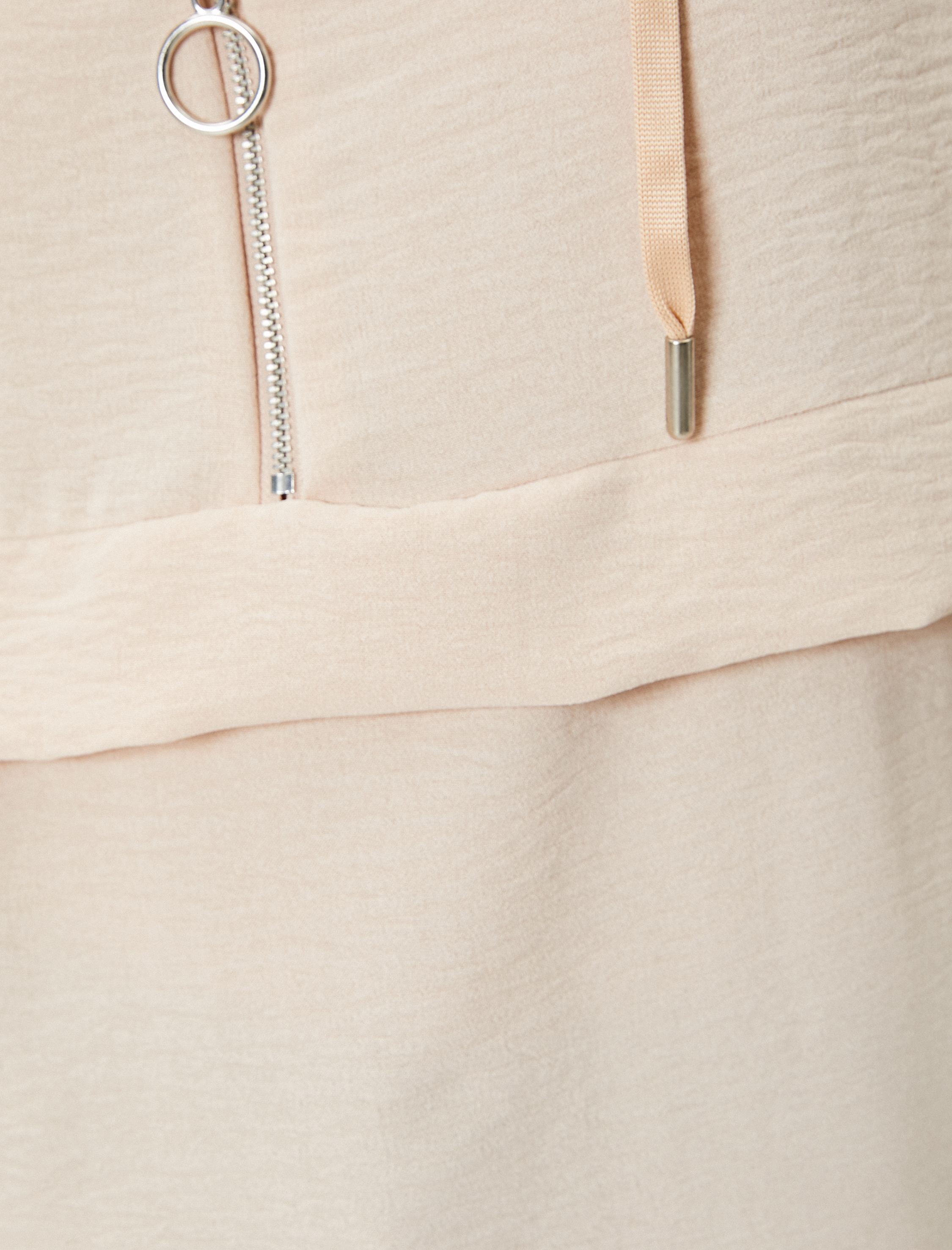   Yarım Fermuarlı Bluz Kısa Kollu Yakası Bağcıklı