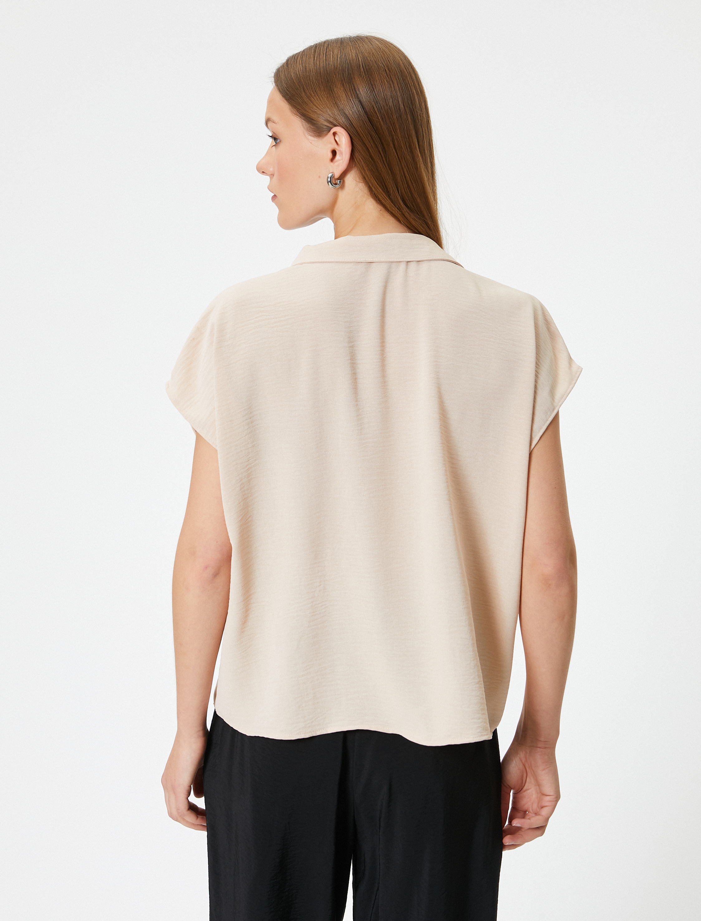   Yarım Fermuarlı Bluz Kısa Kollu Yakası Bağcıklı