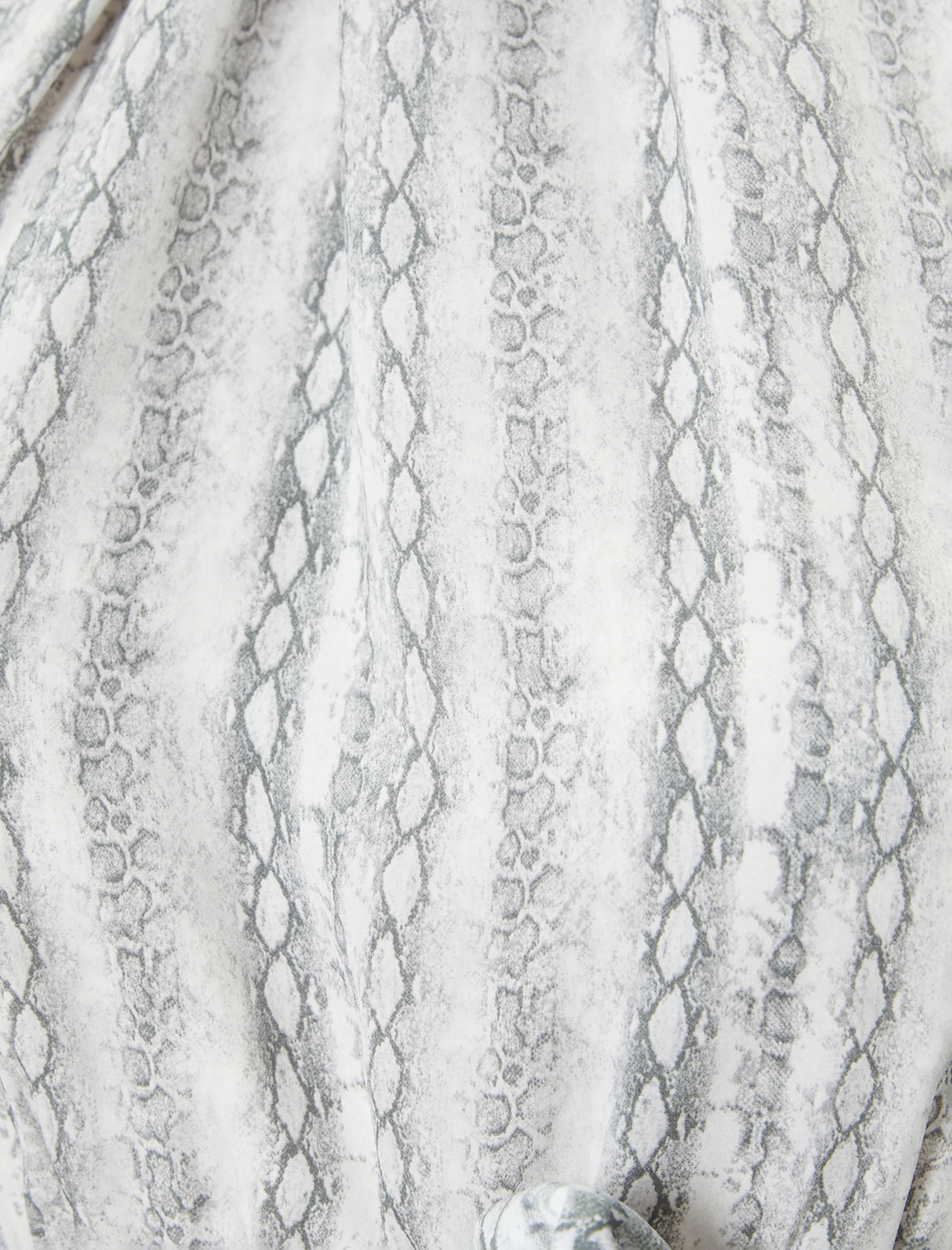 Mini Halter Yaka Elbise Beli Kuşaklı