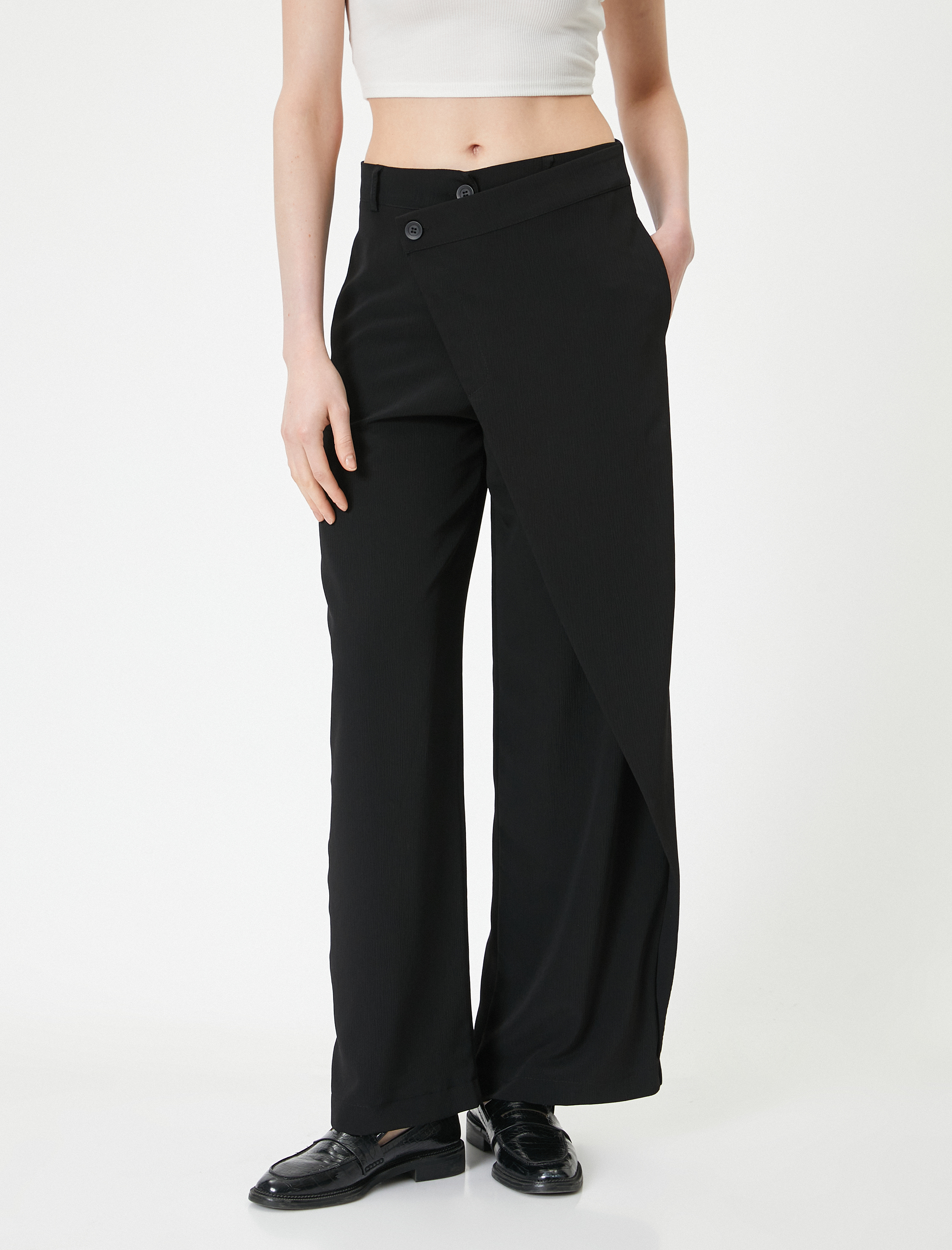   Kumaş Palazzo Pantolon Kapaklı Asimetrik Düğmeli Cepli