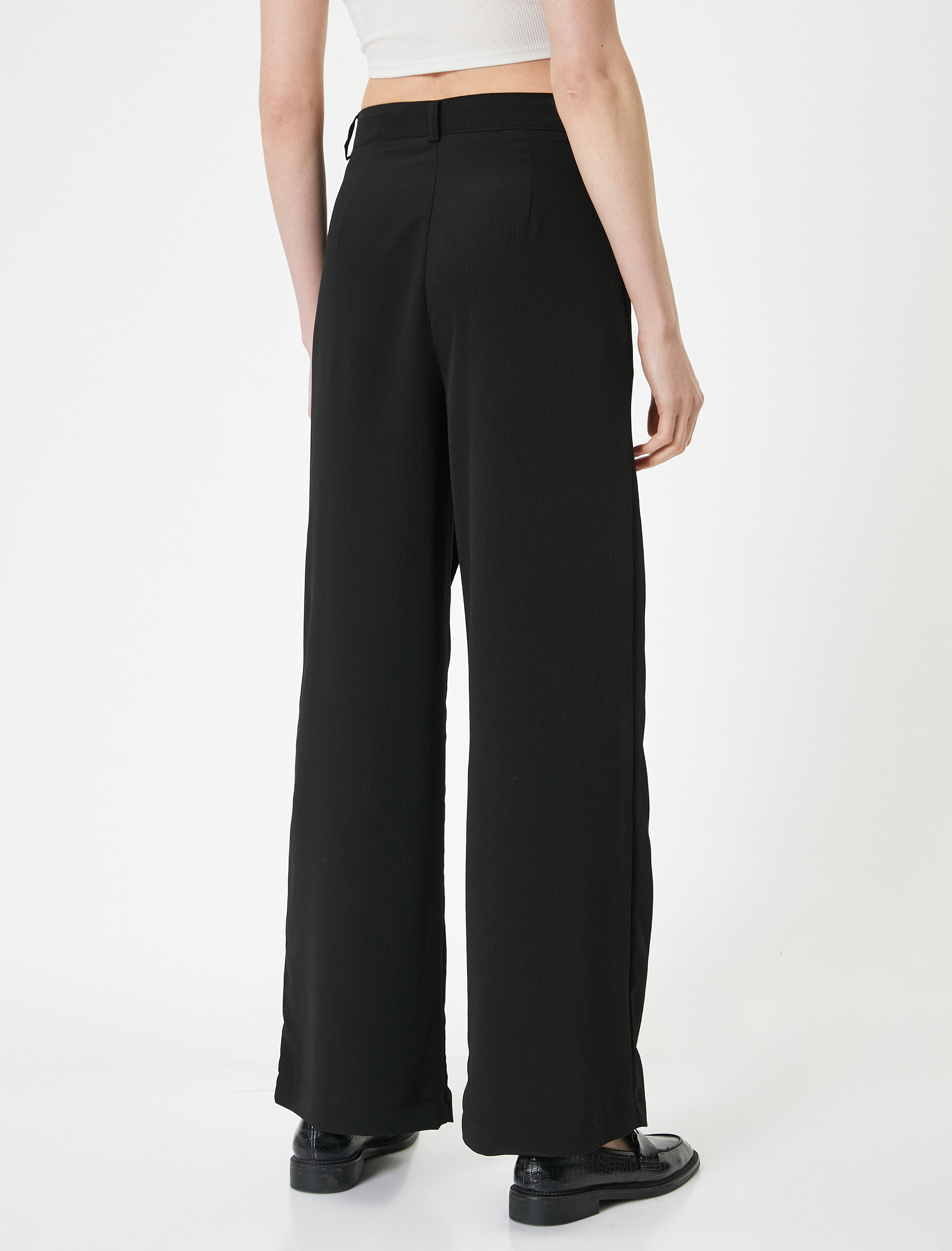   Kumaş Palazzo Pantolon Kapaklı Asimetrik Düğmeli Cepli