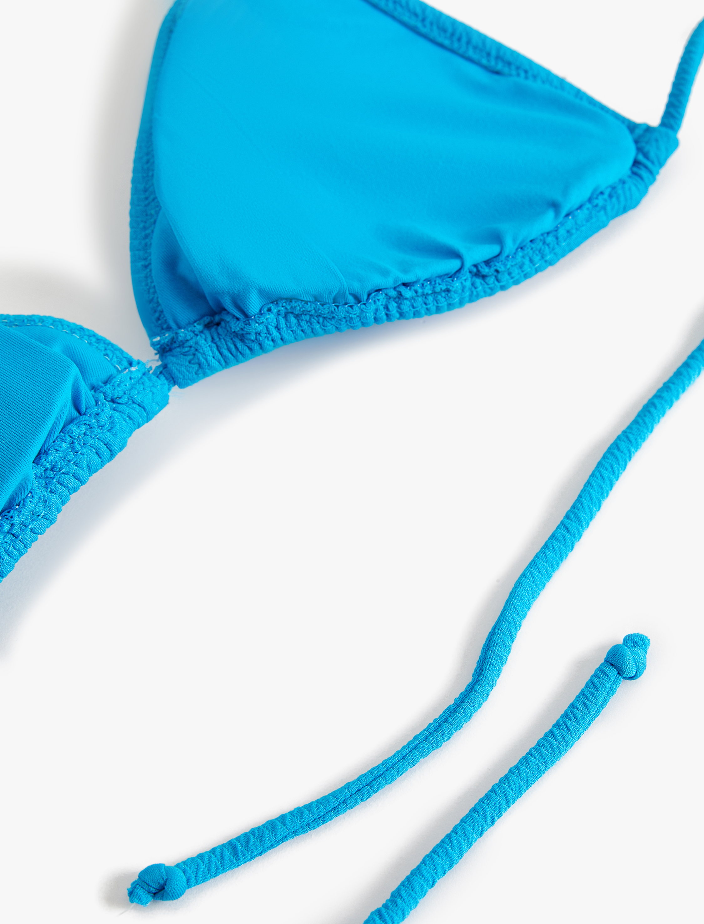   Üçgen Bikini Üstü Dokulu Kaplı