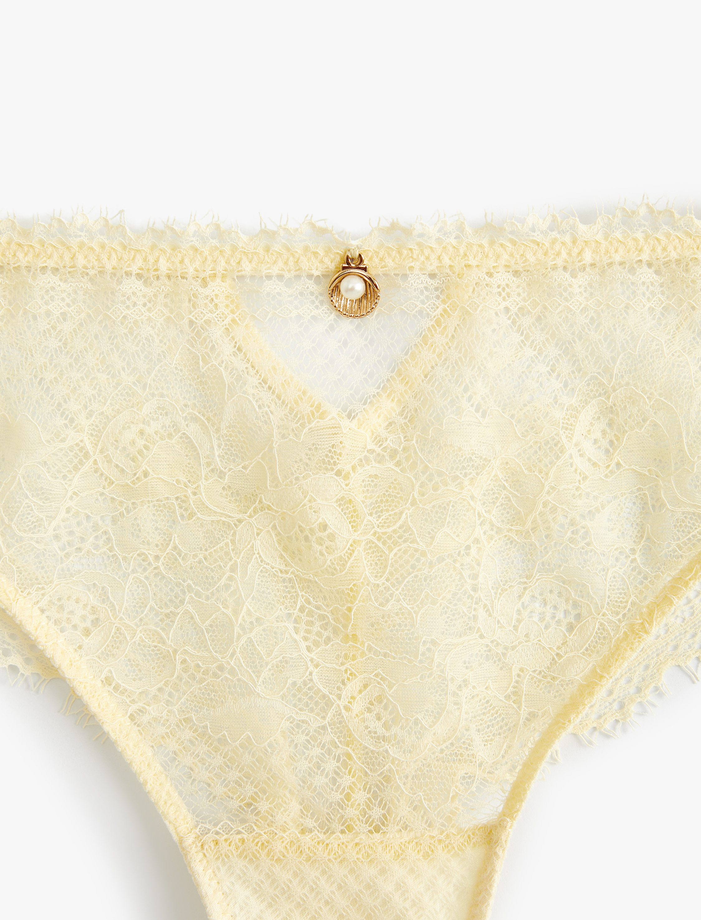   Dantelli Brazilian Külot Aksesuar Detaylı