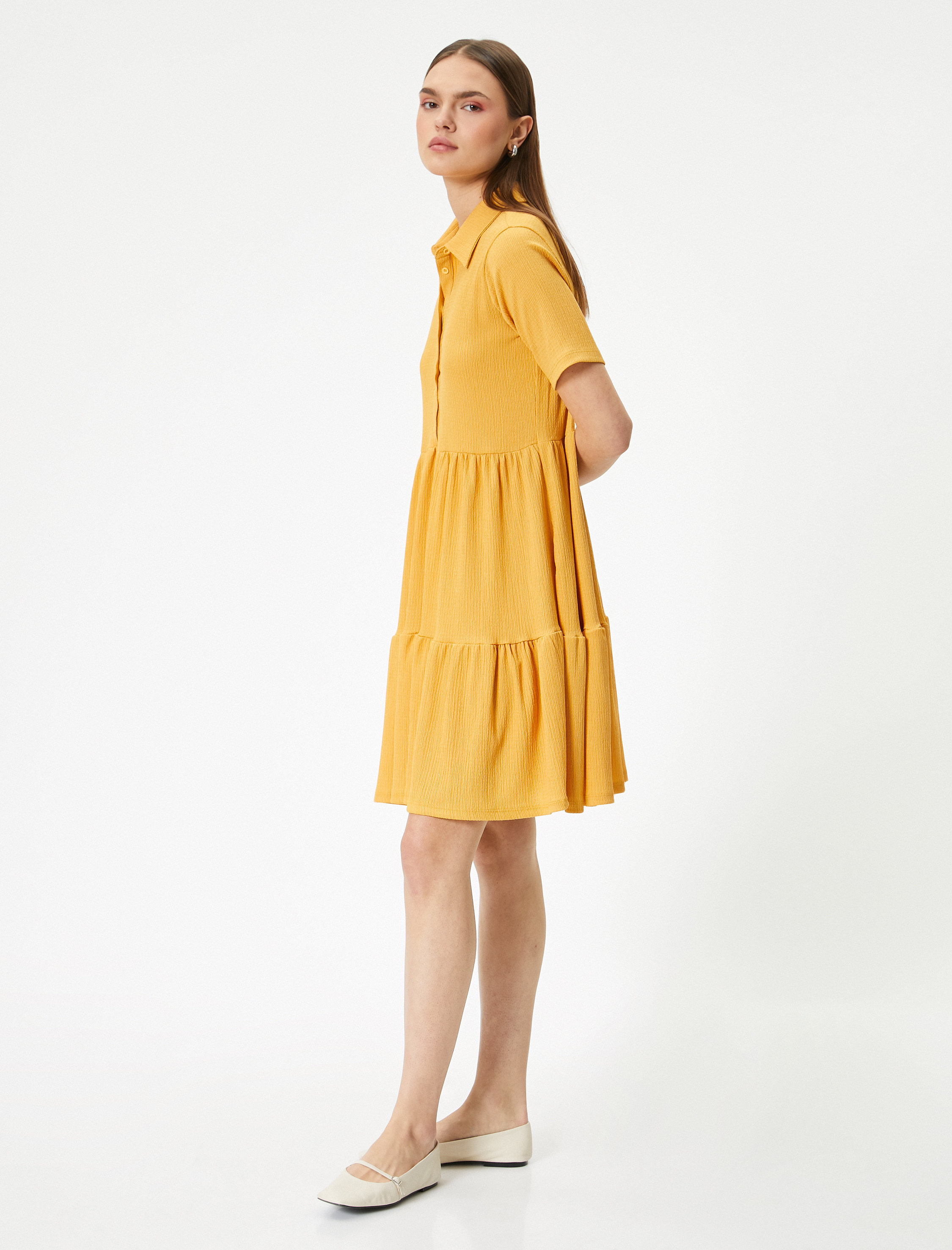   Rahat Kalıp Kısa Kollu Elbise Gömlek Yaka Düğme Detaylı Katlı Bürümcük