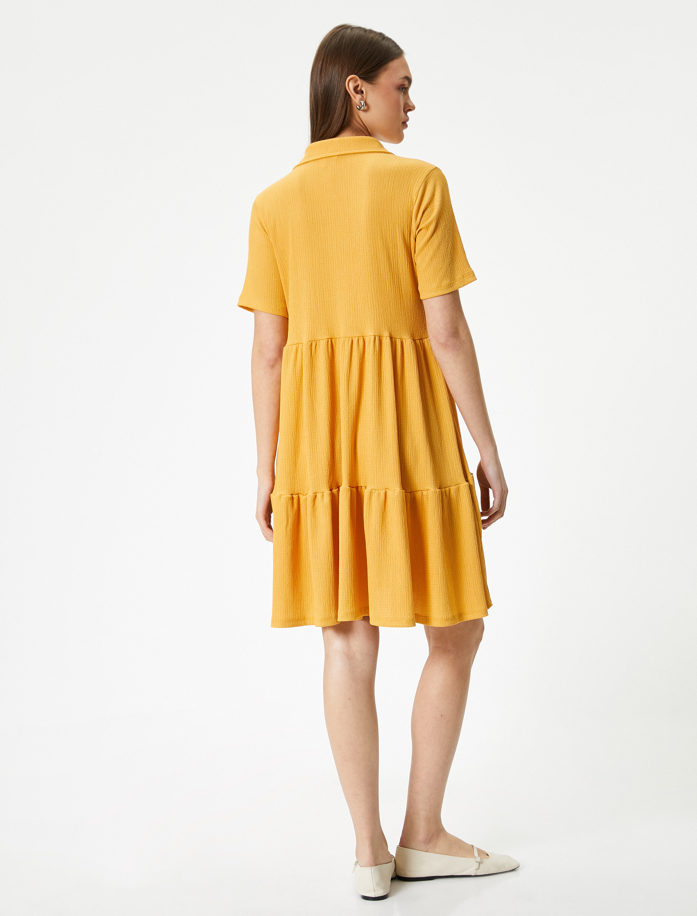   Rahat Kalıp Kısa Kollu Elbise Gömlek Yaka Düğme Detaylı Katlı Bürümcük