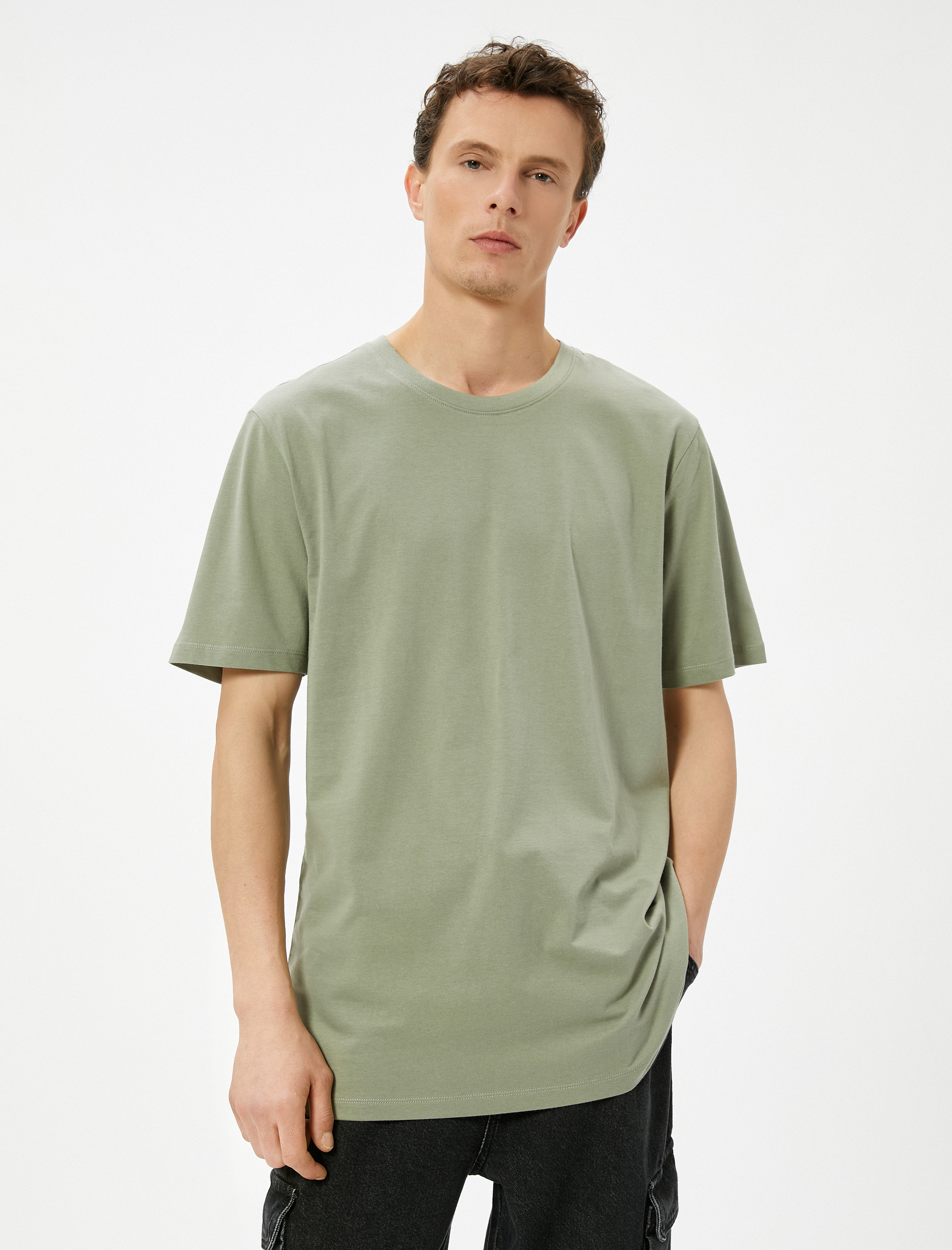   Basic Tişört Slim Fit Bisiklet Yaka Kısa Kollu Pamuklu