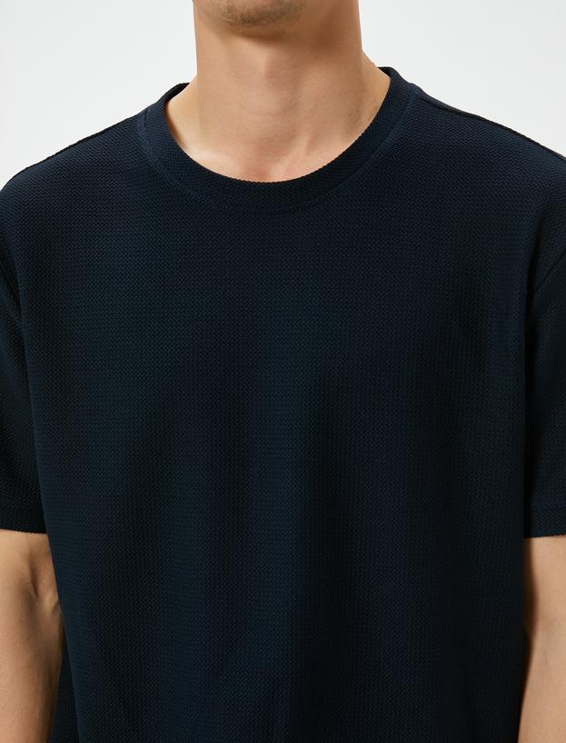 Basic Tişört Slim Fit Bisiklet Yaka Kısa Kollu Dokulu_4