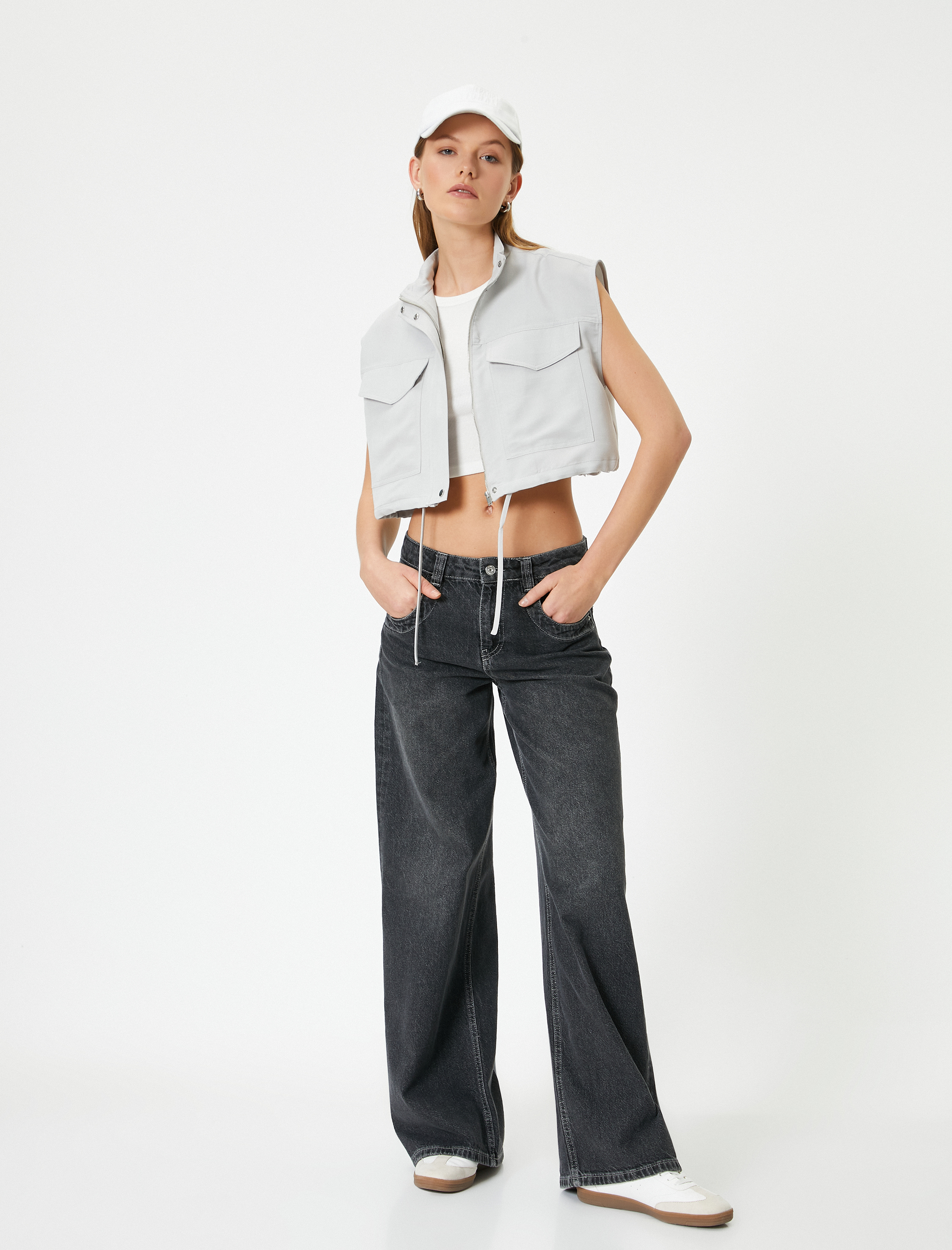   Crop Yelek Fermuarlı Kapaklı Cepli Dik Yaka