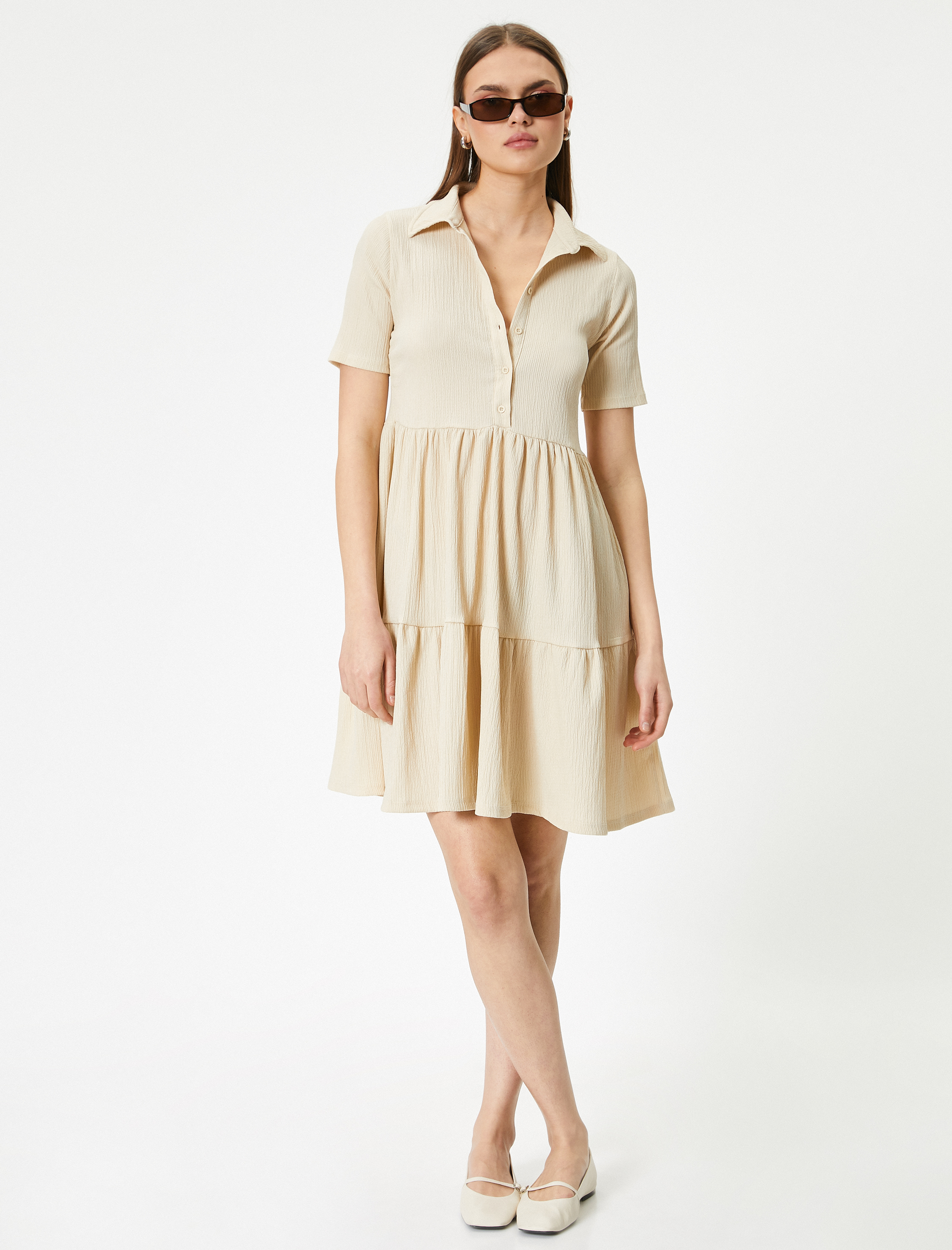   Rahat Kalıp Kısa Kollu Elbise Gömlek Yaka Düğme Detaylı Katlı Bürümcük