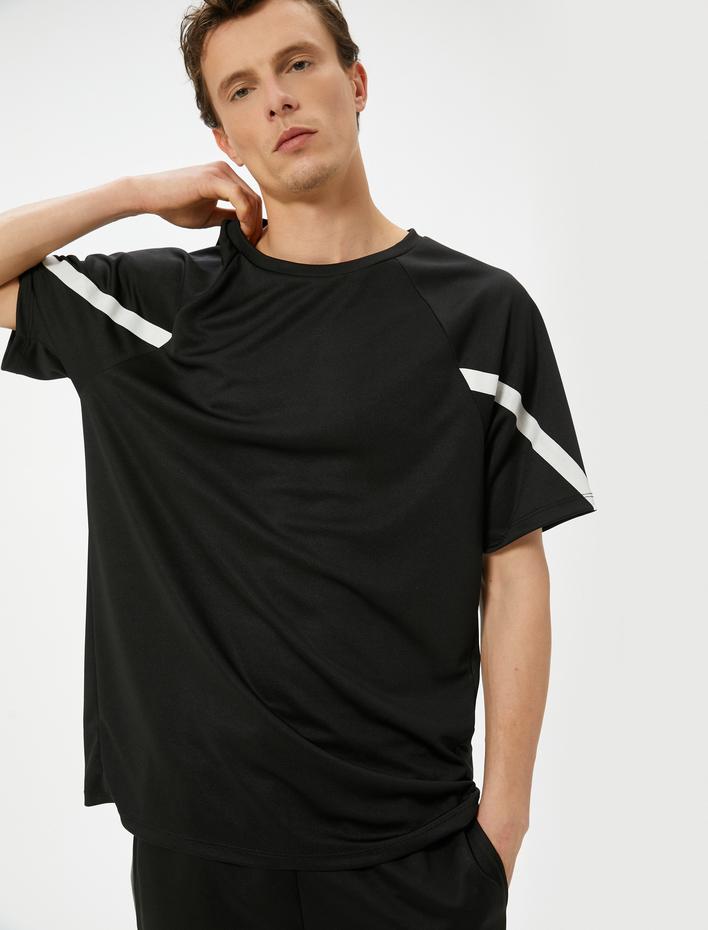  Oversize Spor Tişört Şerit Baskılı Bisiklet Yaka Kısa Kollu