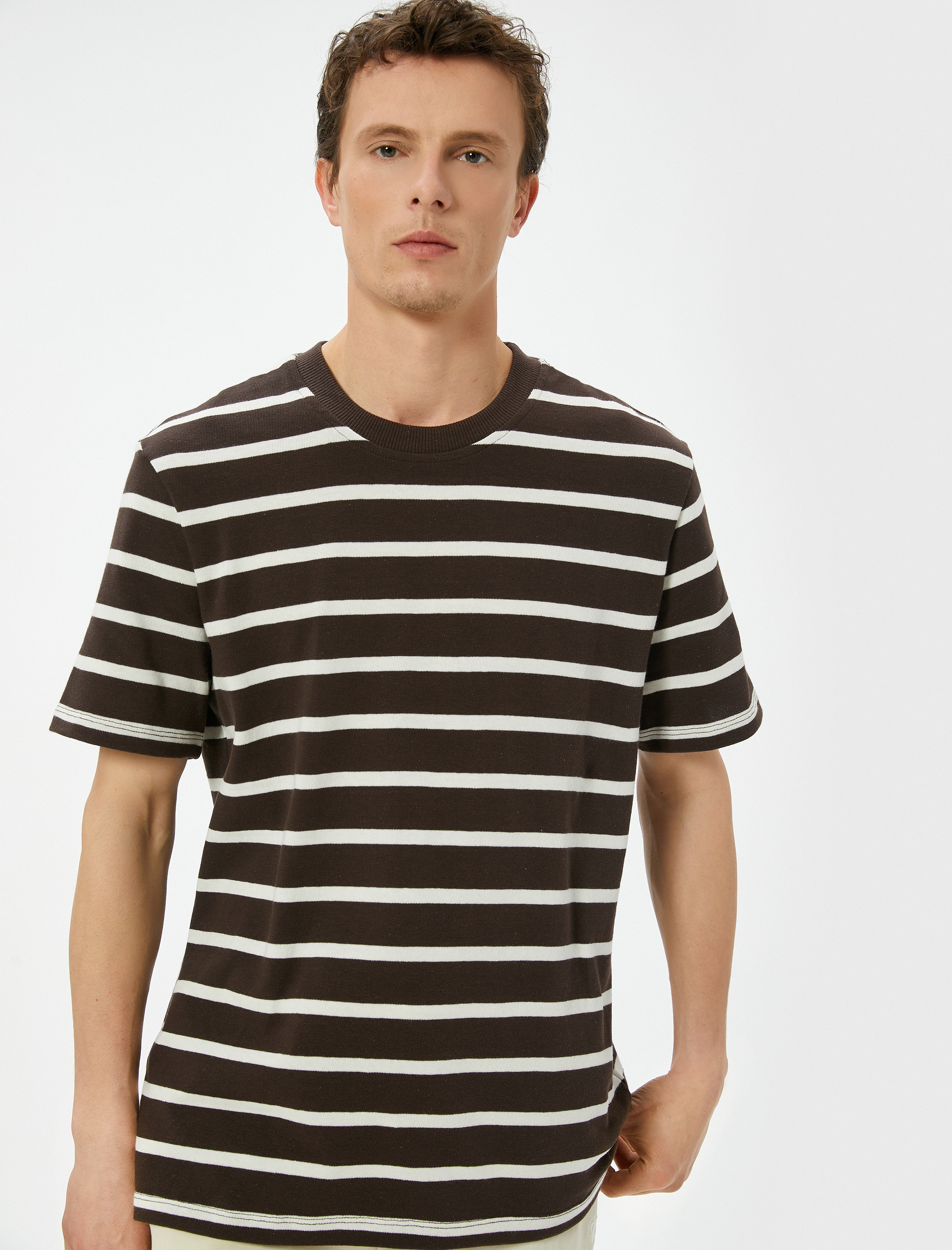 Basic Tişört Bisiklet Yaka Kısa Kollu Pamuklu