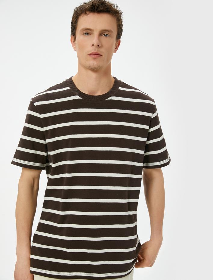  Basic Tişört Bisiklet Yaka Kısa Kollu Pamuklu