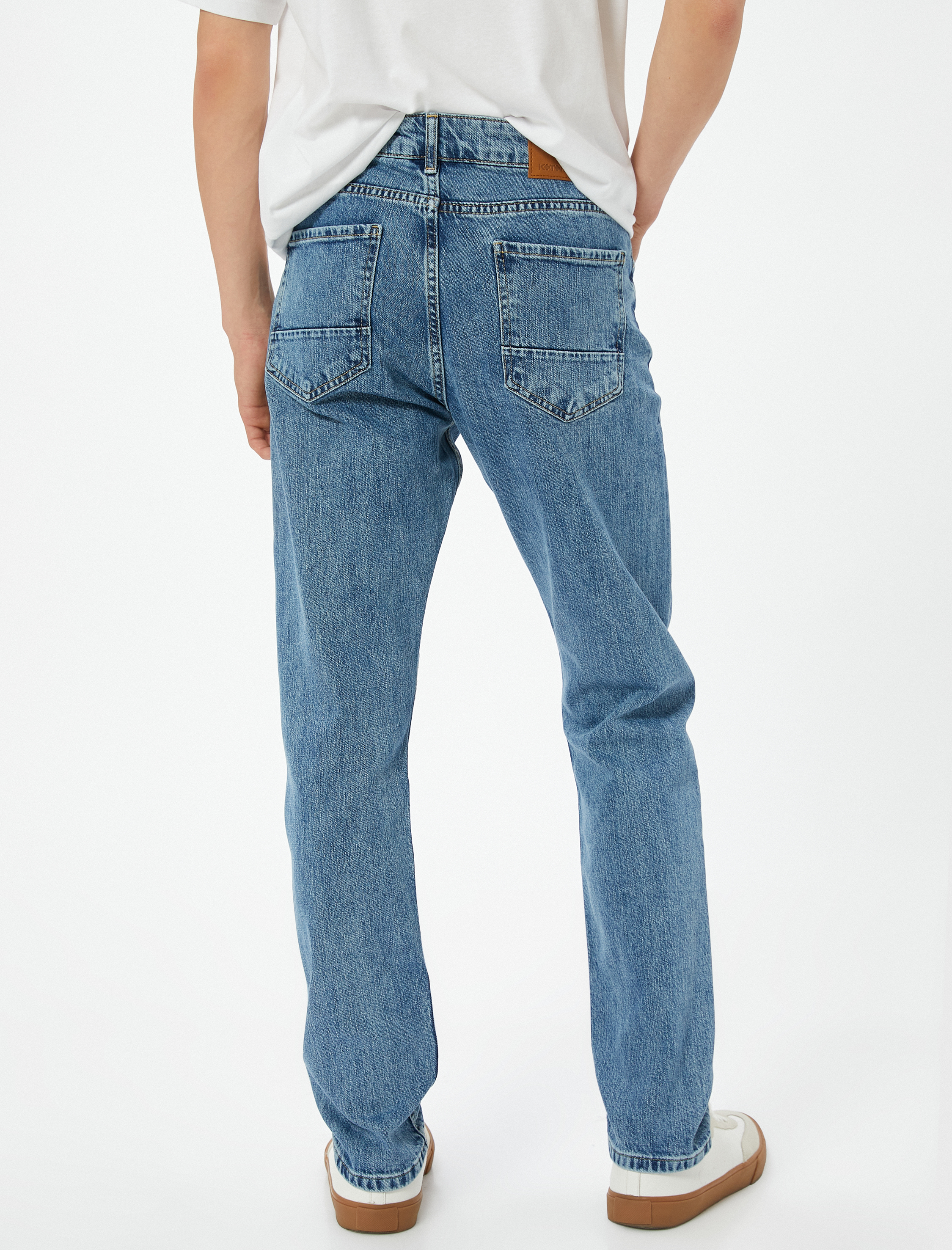   Brad Jeans - Slim Fit Jean