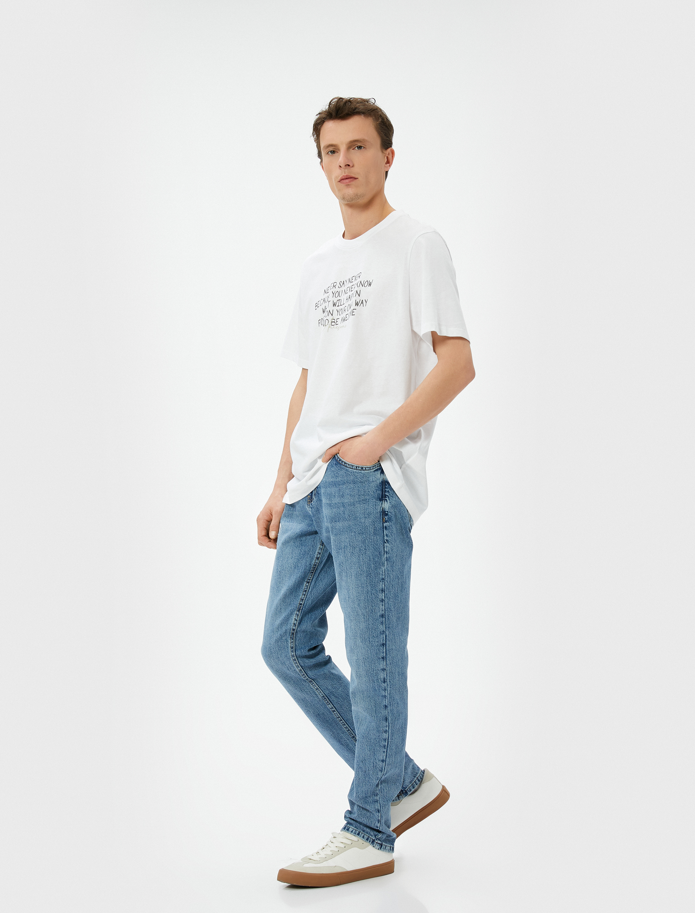   Brad Jeans - Slim Fit Jean