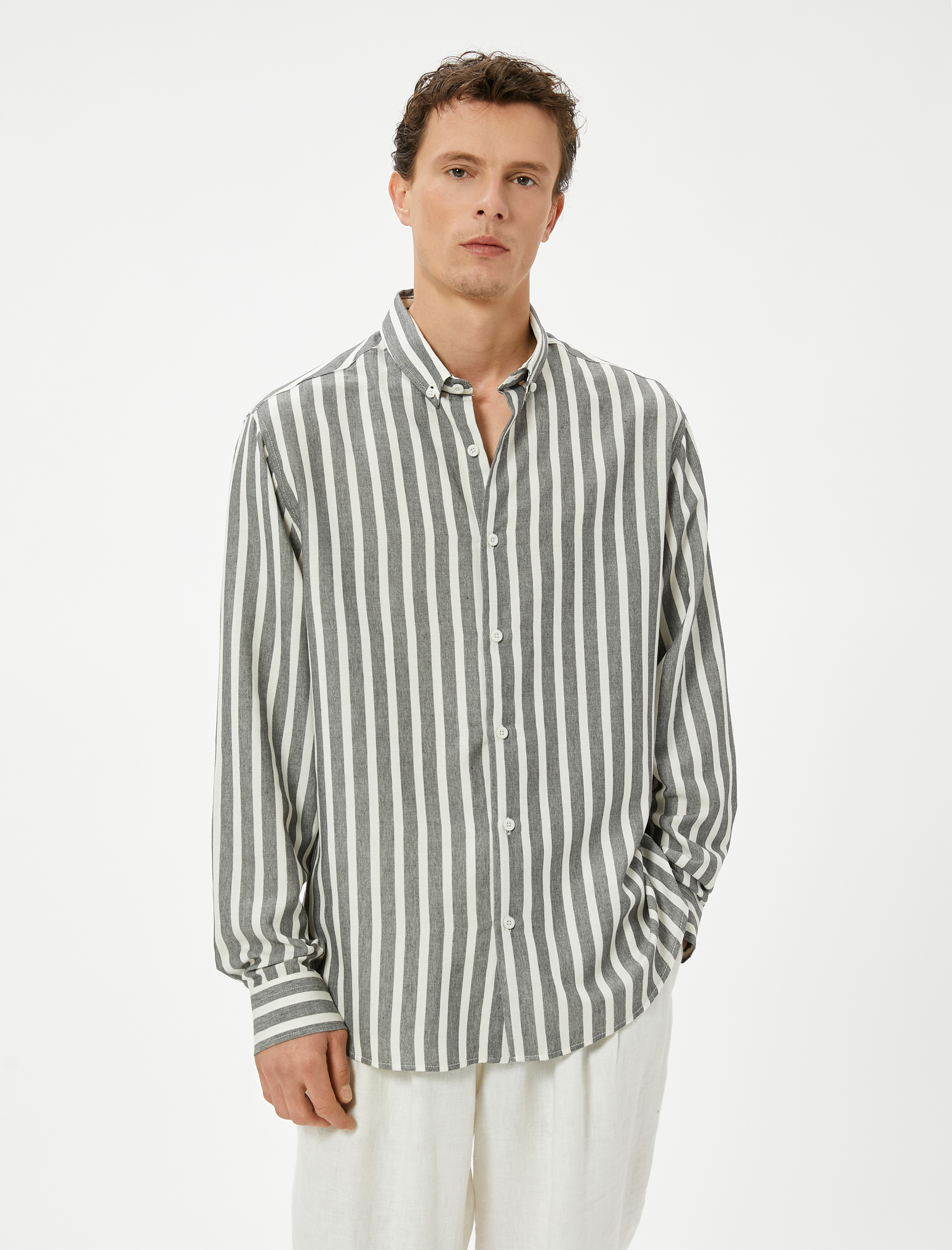   Slim Fit Gömlek Uzun Kollu Klasik Yaka Düğmeli