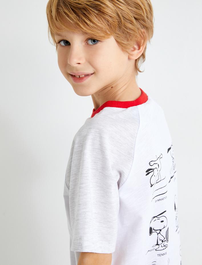 Erkek Çocuk Snoopy Tişört Arkası Baskılı Kısa Kollu Bisiklet Yaka Pamuklu Lisanslı
