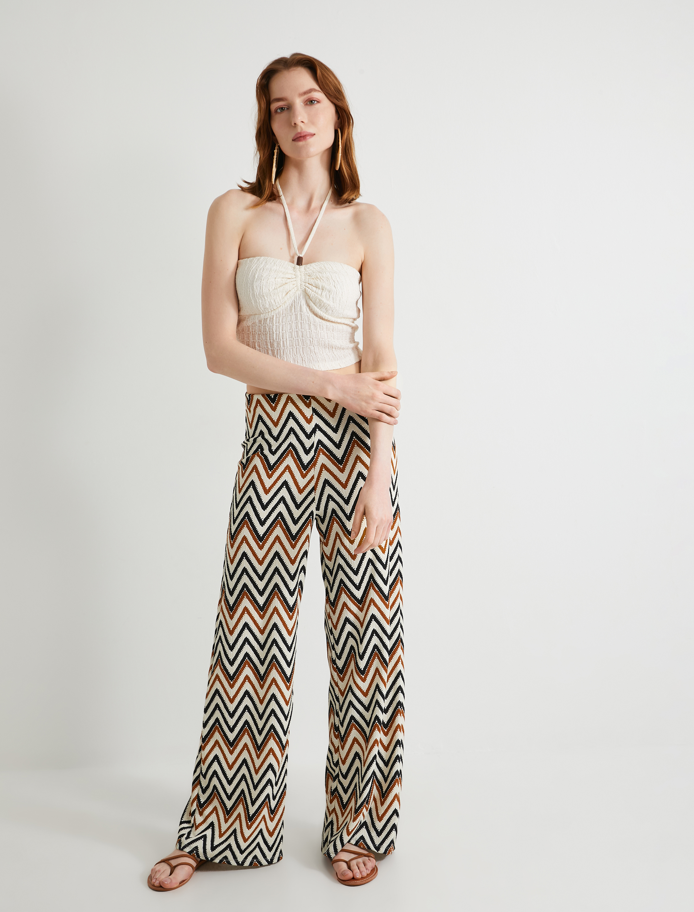   Crop Üst Boyundan Bağlamalı Dokulu