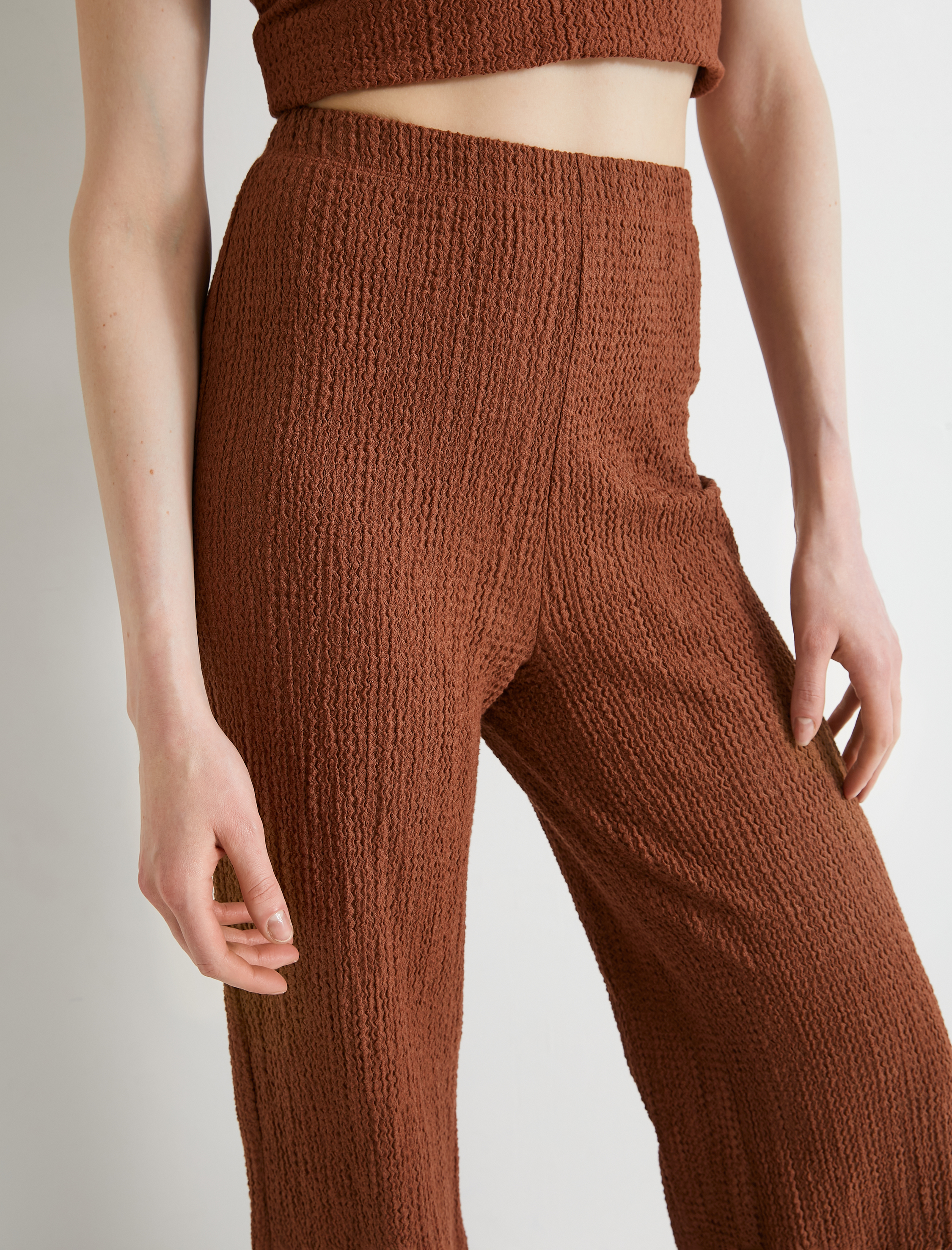   Düz Paça Pantolon Yüksek Bel Dokulu