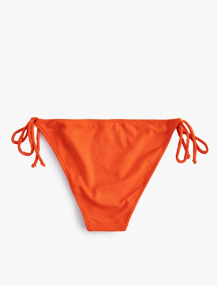  İpli Bikini Altı Yanları Bağlamalı Dokulu Normal Bel