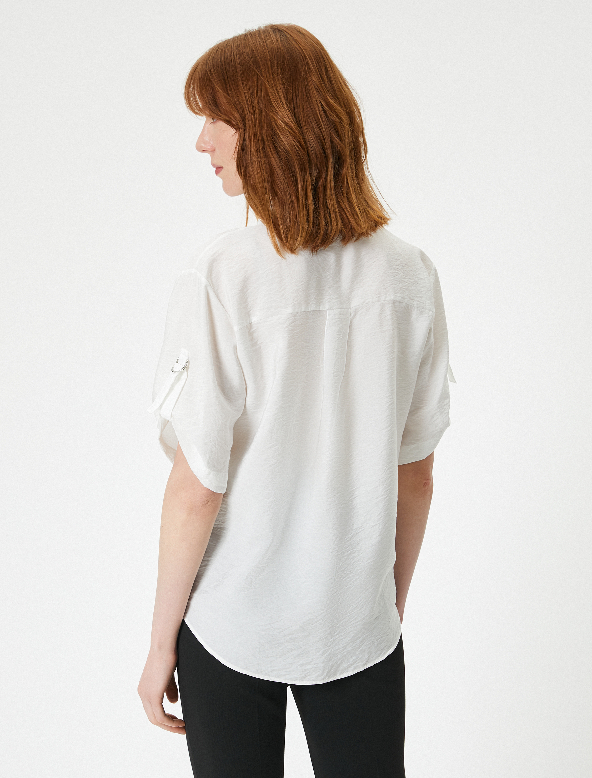   Kısa Kollu Gömlek Kapaklı Cep Detaylı Rahat Kalıp