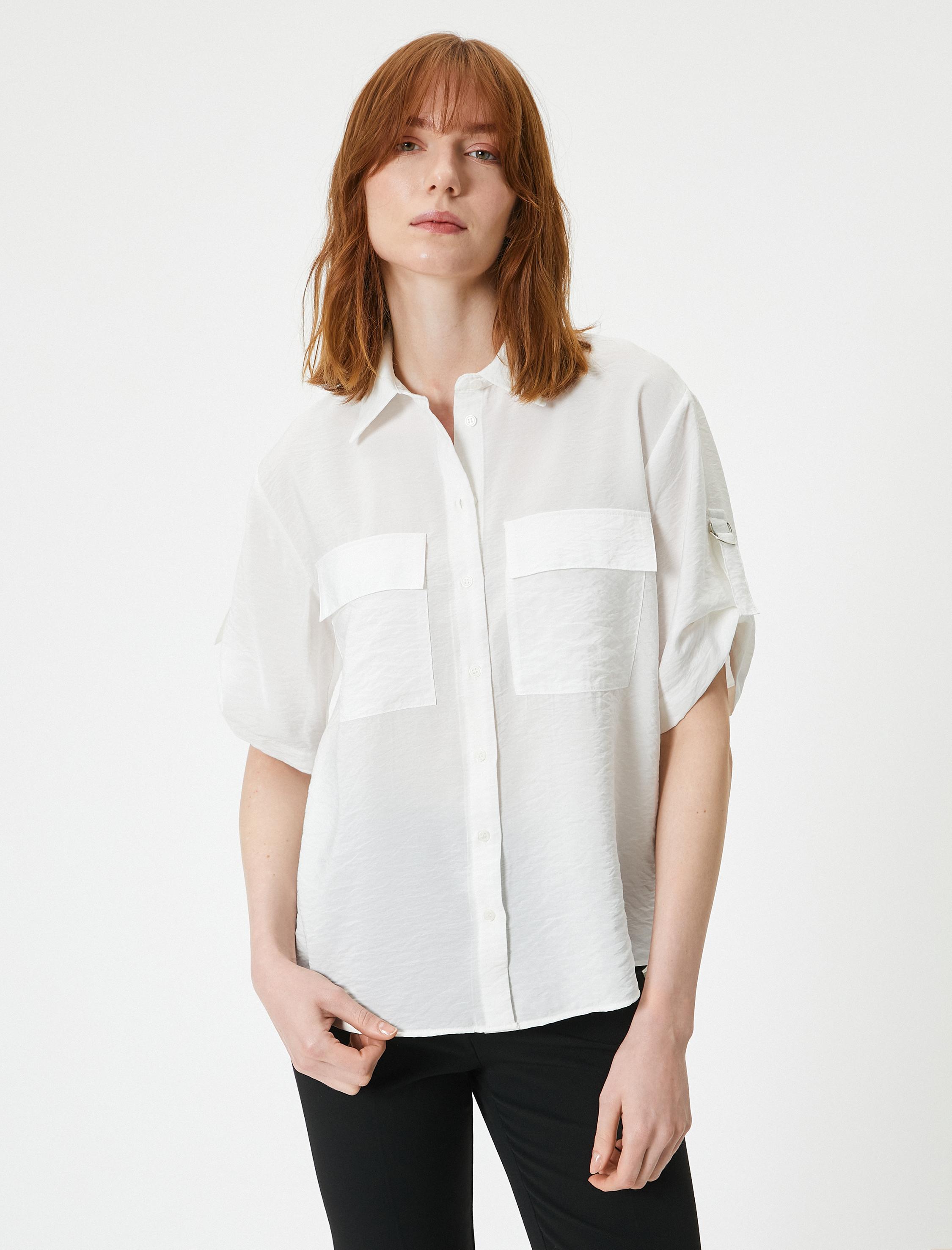   Kısa Kollu Gömlek Kapaklı Cep Detaylı Rahat Kalıp