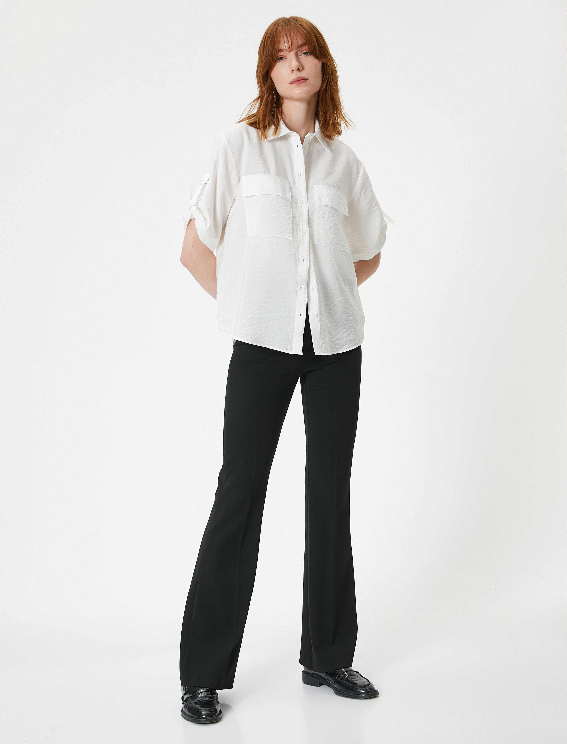   Kısa Kollu Gömlek Kapaklı Cep Detaylı Rahat Kalıp